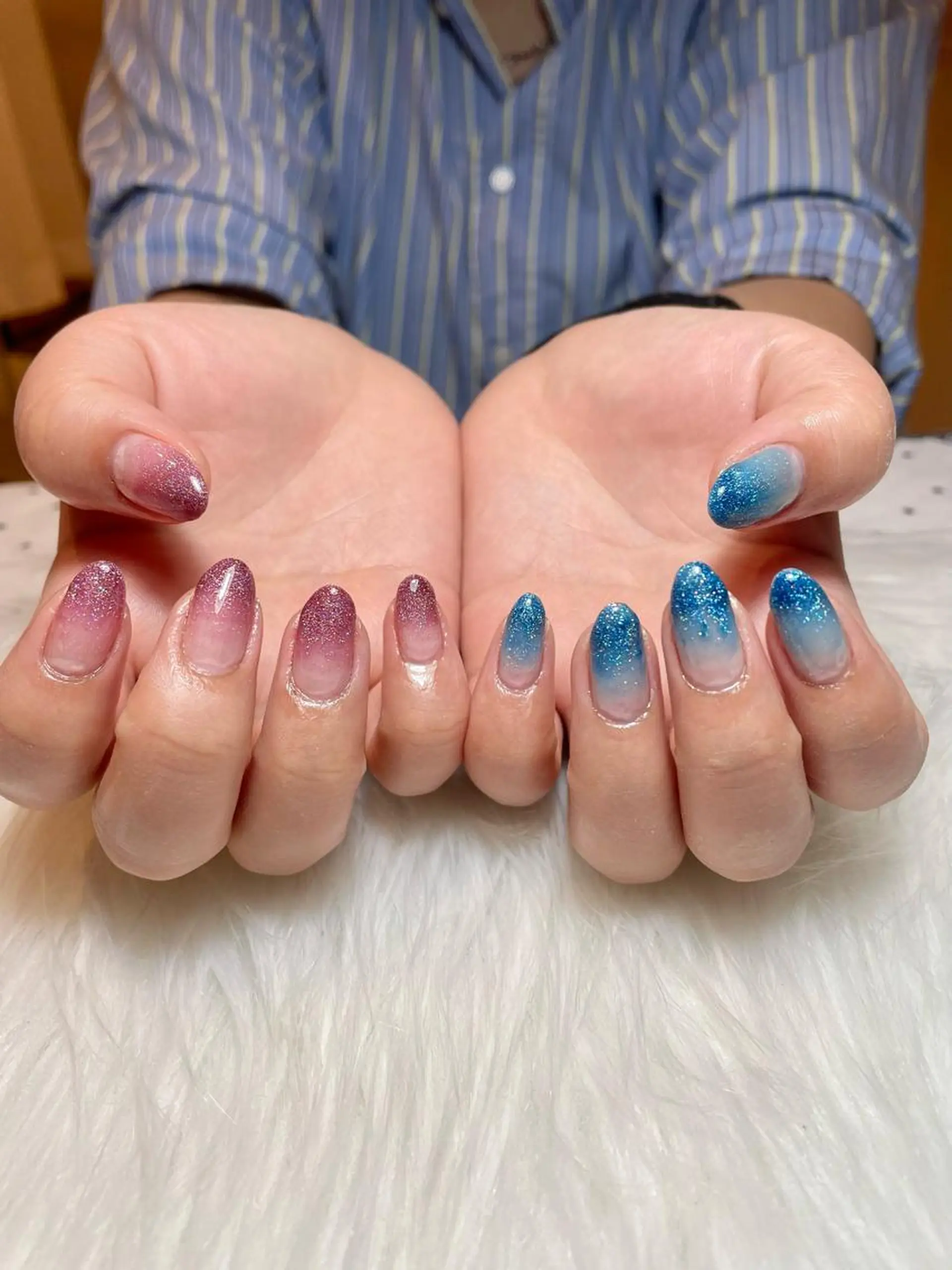 ネイル グラデーション 大袋駅東口徒歩2分 alivioのネイルデザイン