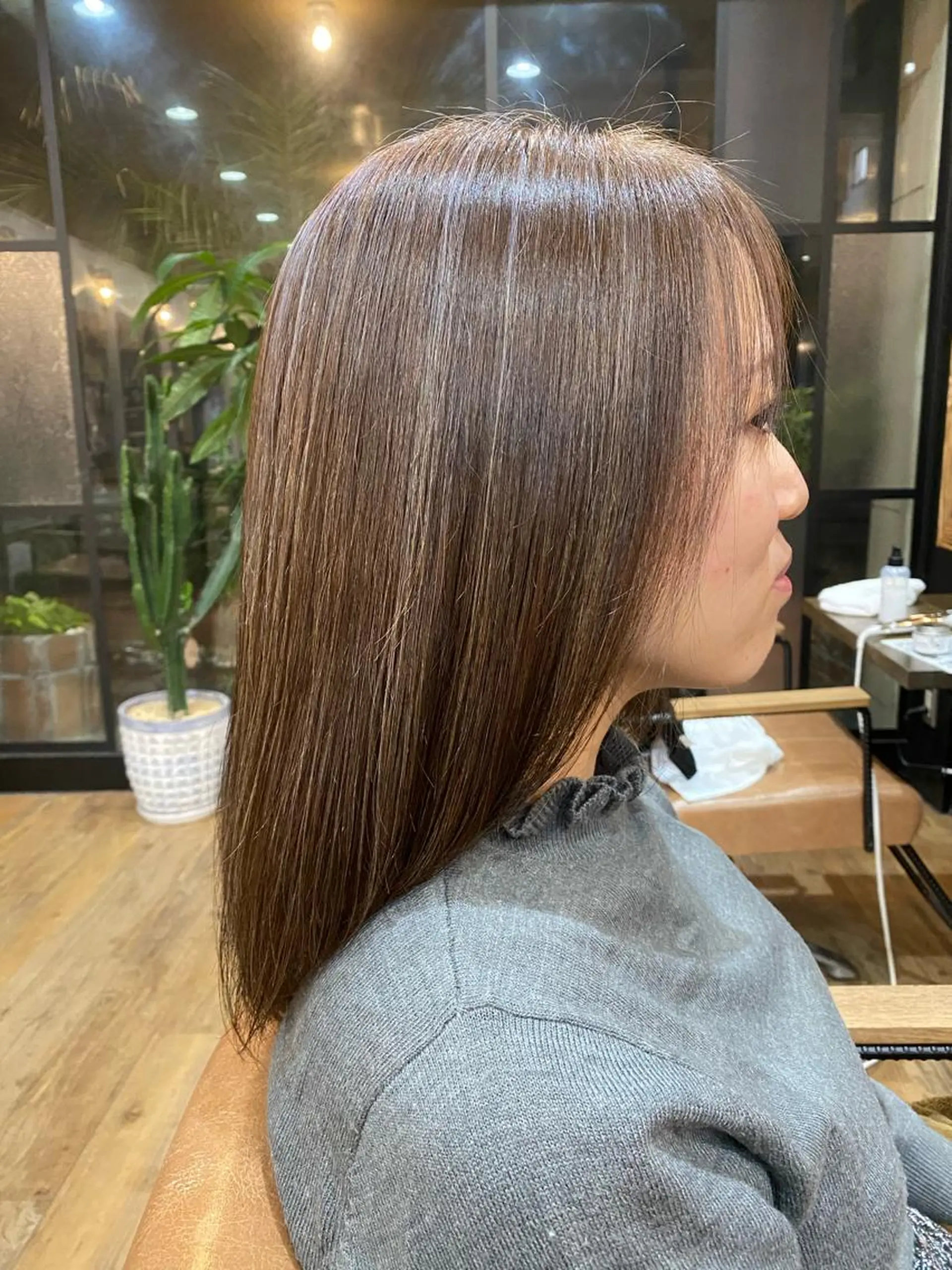 セミロング カラー ベージュカラー ハイライトカラー ホワイトベージュ ハイライト ヘアカラー トリートメント 特殊カラー特化 ✂️SHIAN フジのヘアスタイル