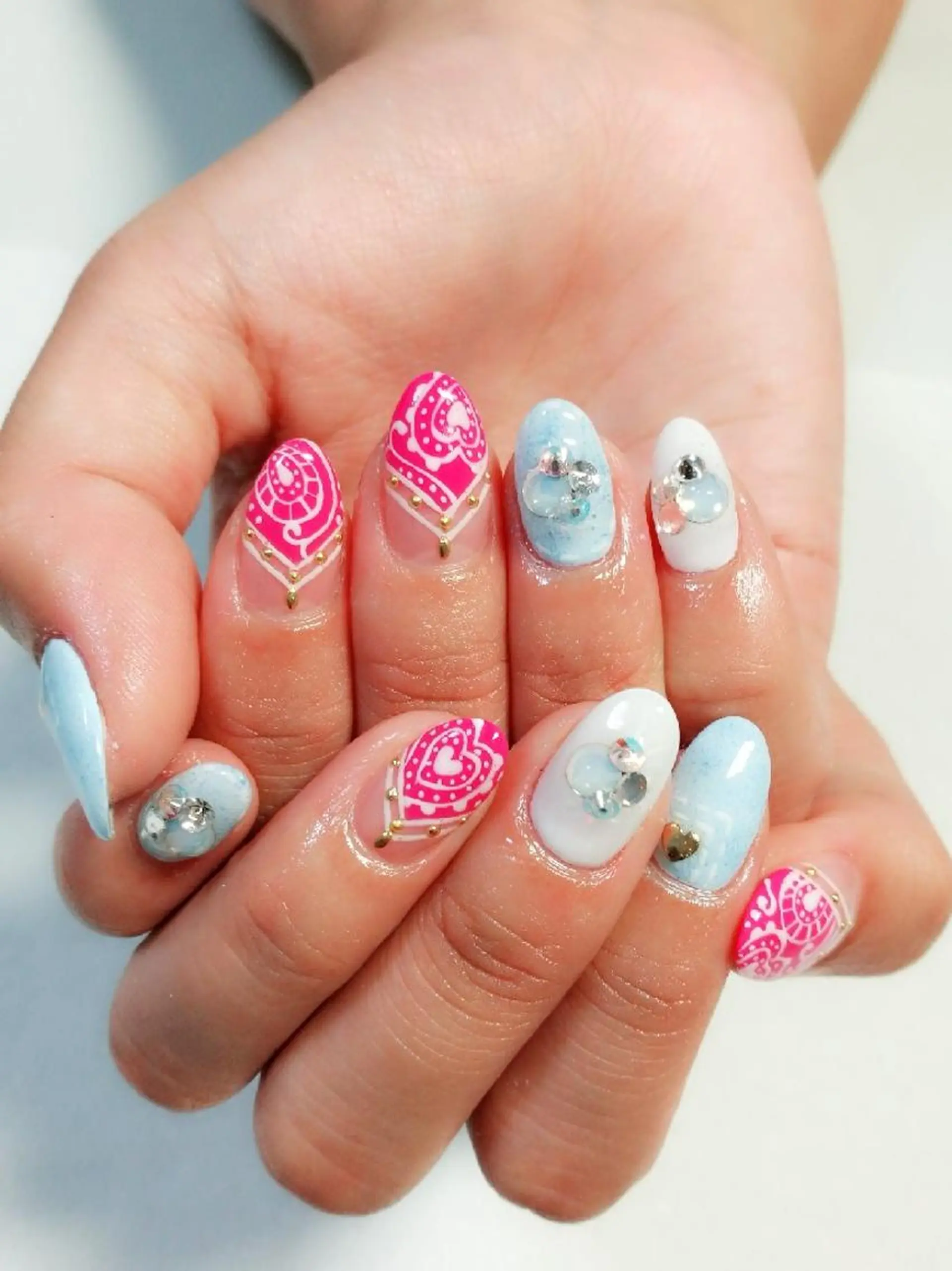 ネイル VIOLUS所属・VIOLUS 関目のネイルデザイン