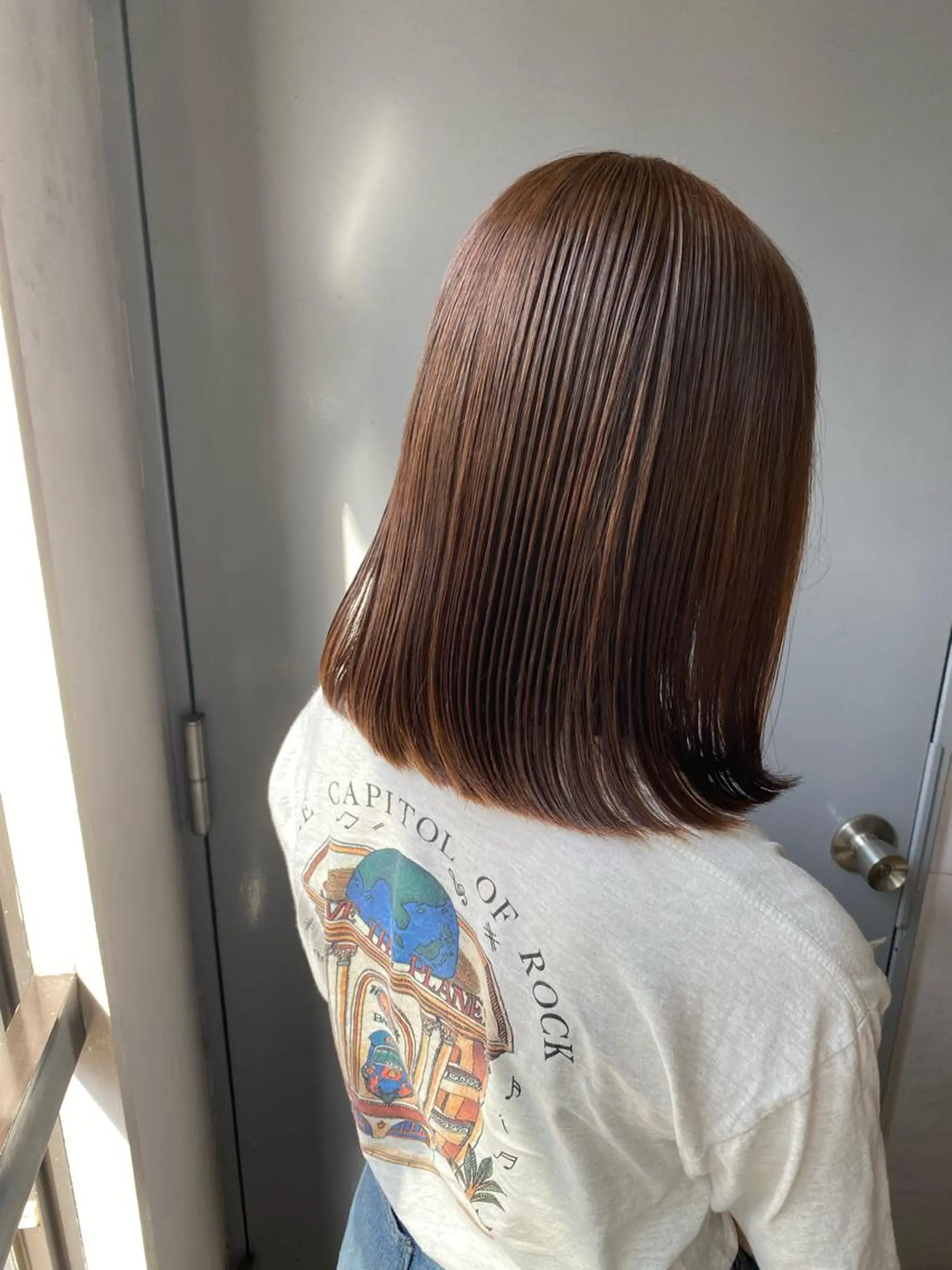 ミディアム パーマ yumeka🩶ボブ 暖色/透け感カラーのヘアスタイル