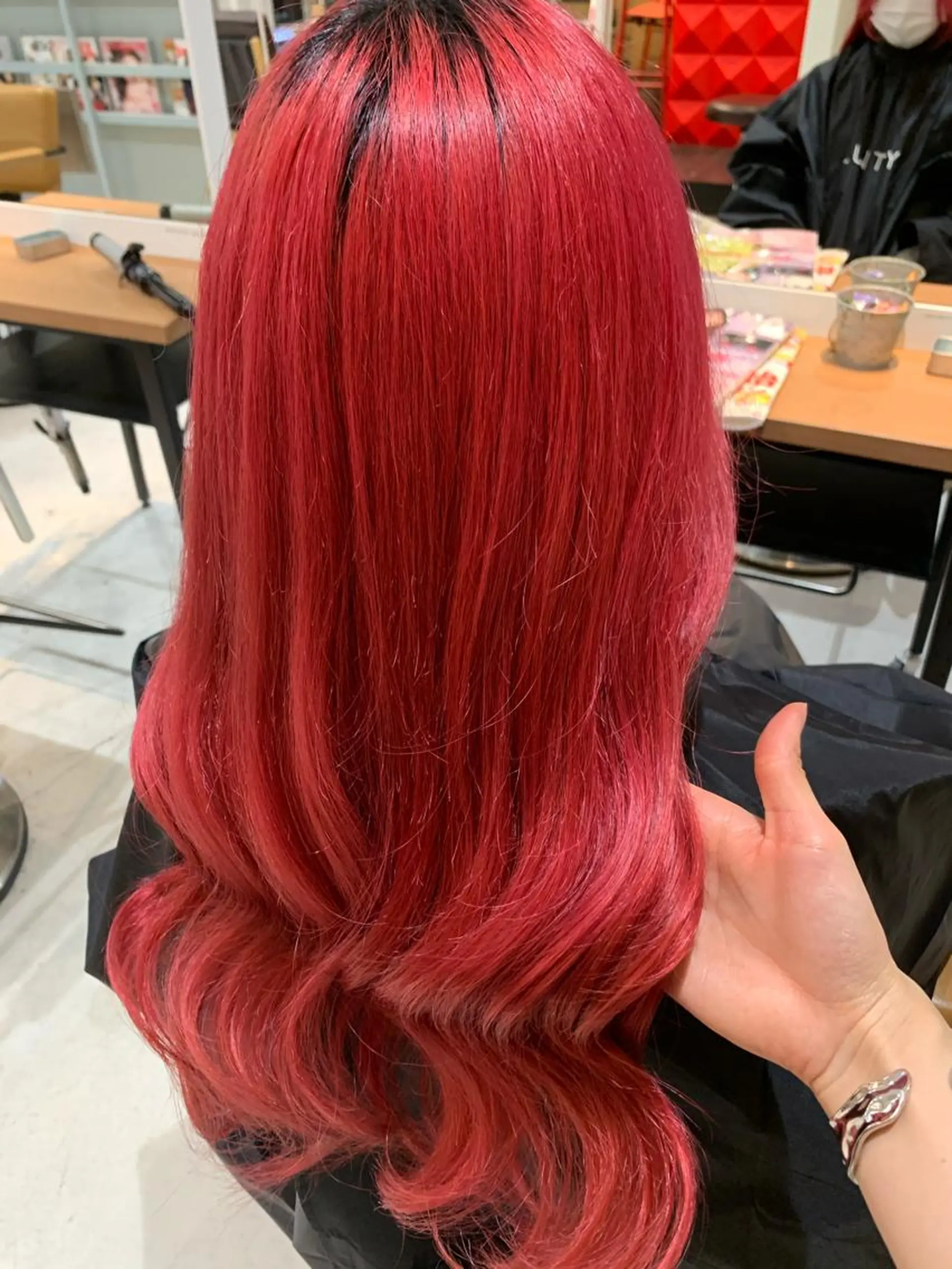 ロング u n aのヘアスタイル