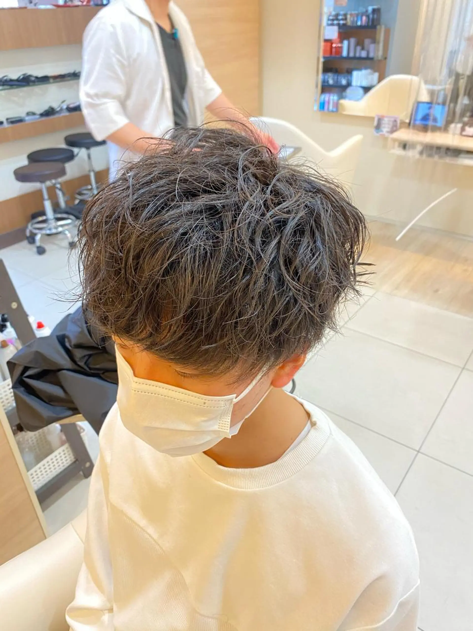 ショート パーマ メンズ マッシュ メンズパーマ 塩谷黎✨ブリーチ無W カラーメンズパーマ✨のヘアスタイル