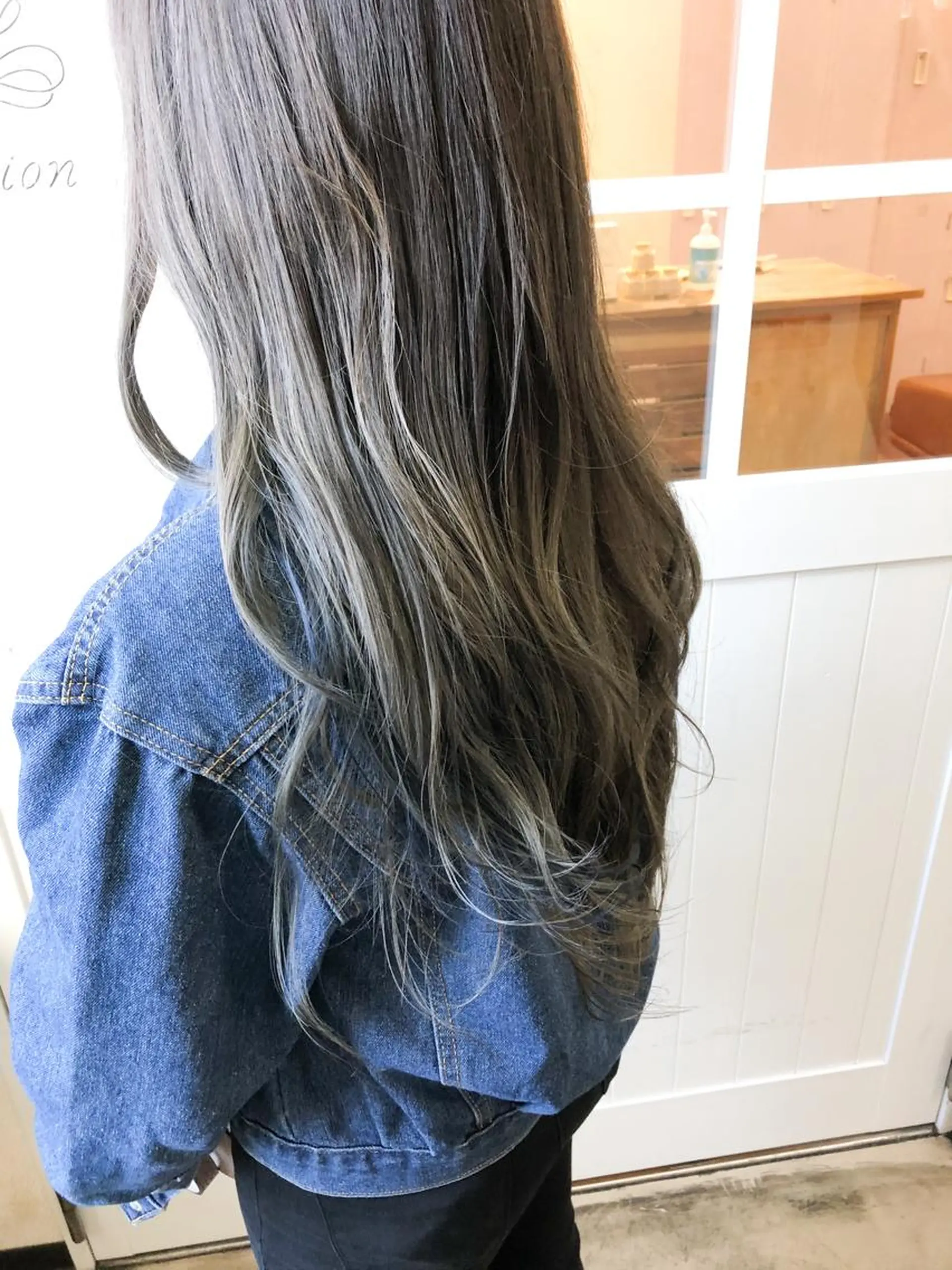 ロング カラー アッシュ ベージュカラー カット ヘアカラー トリートメント 小木曽智美 /ボブ/ショートのヘアスタイル