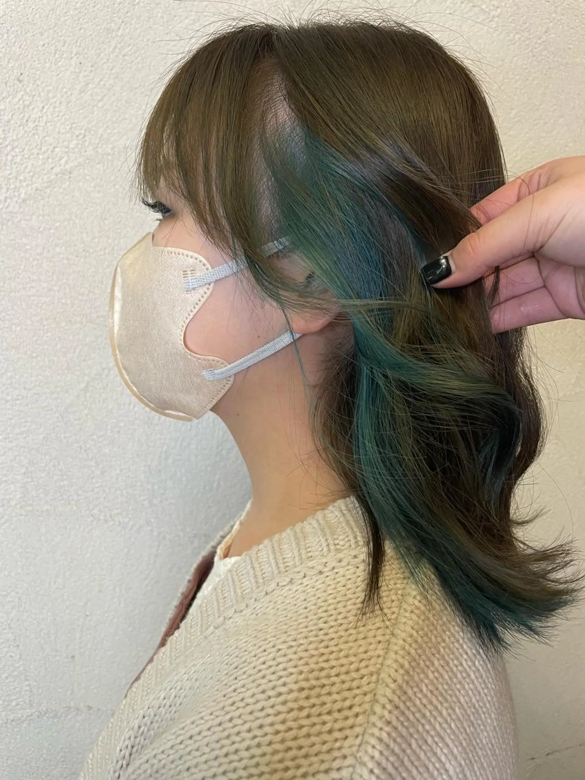 ミディアム カラー 大塚 友茉のヘアスタイル