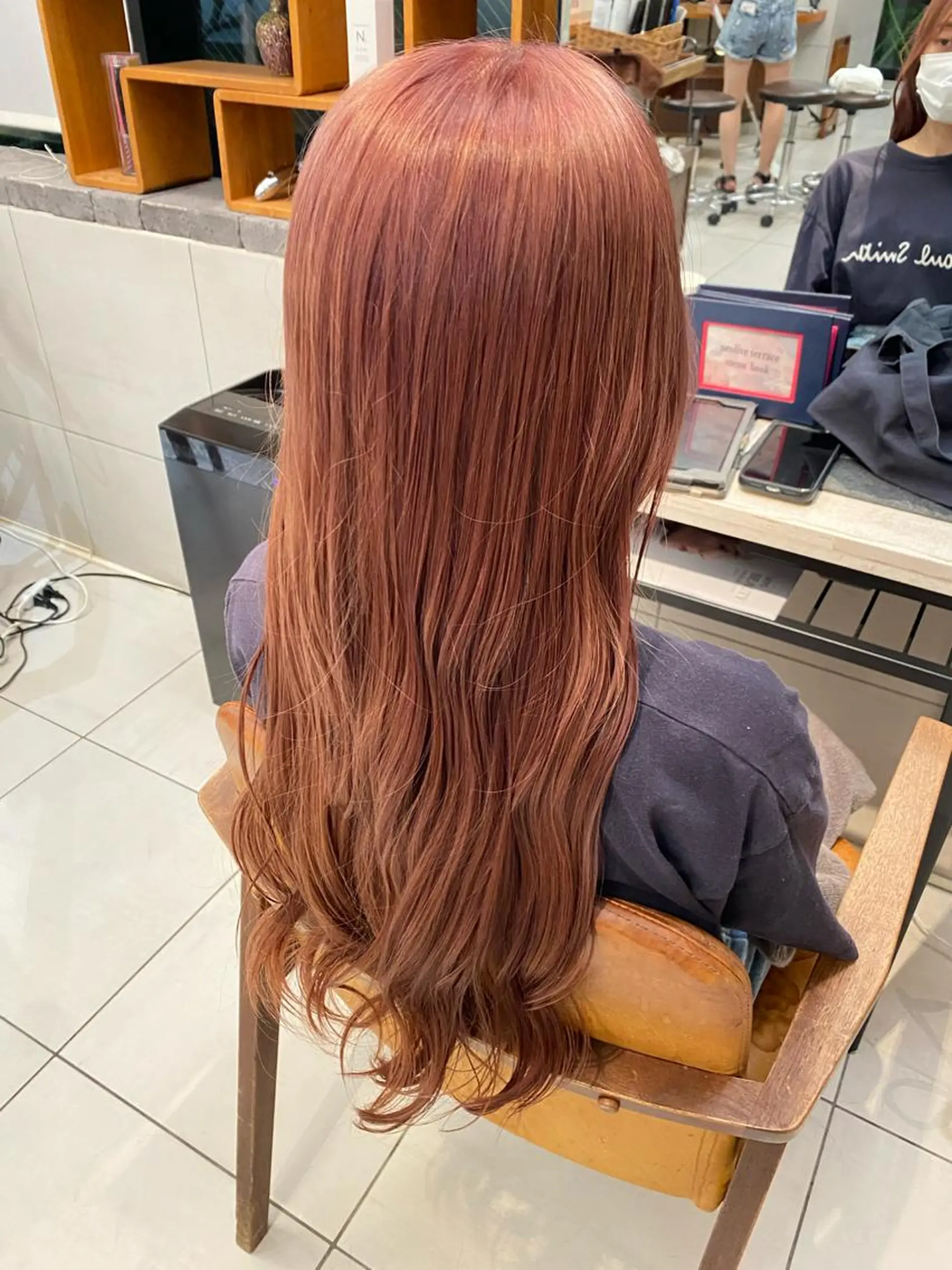ロング カラー ベージュカラー ブリーチ ピンクカラー ピンクベージュ ヘアカラー トリートメント 袴着付け予約受付中/ 渡辺奈緒のその他イメージ