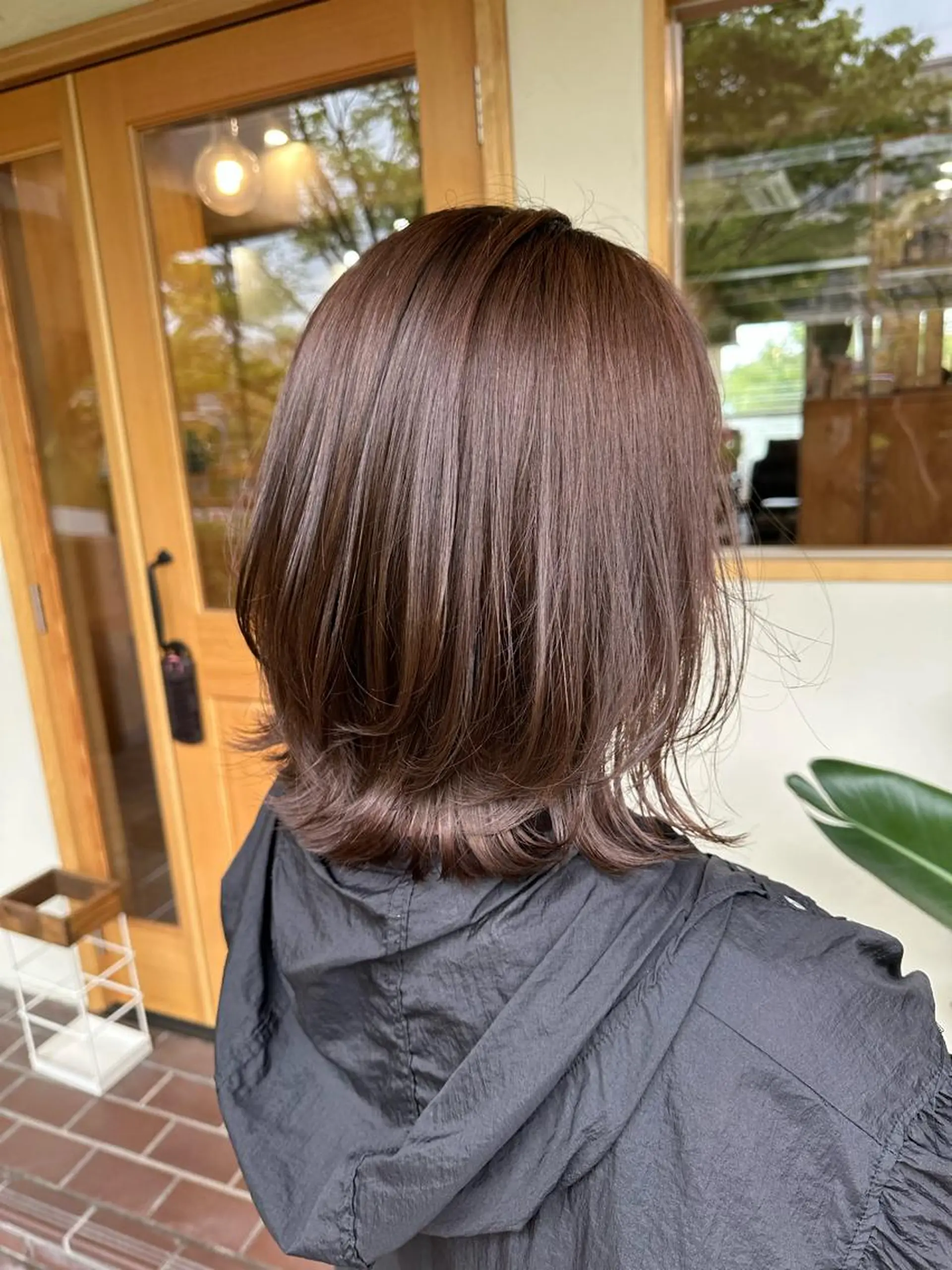 ミディアム レイヤーカット 艶カラー/ Nanamiのヘアスタイル