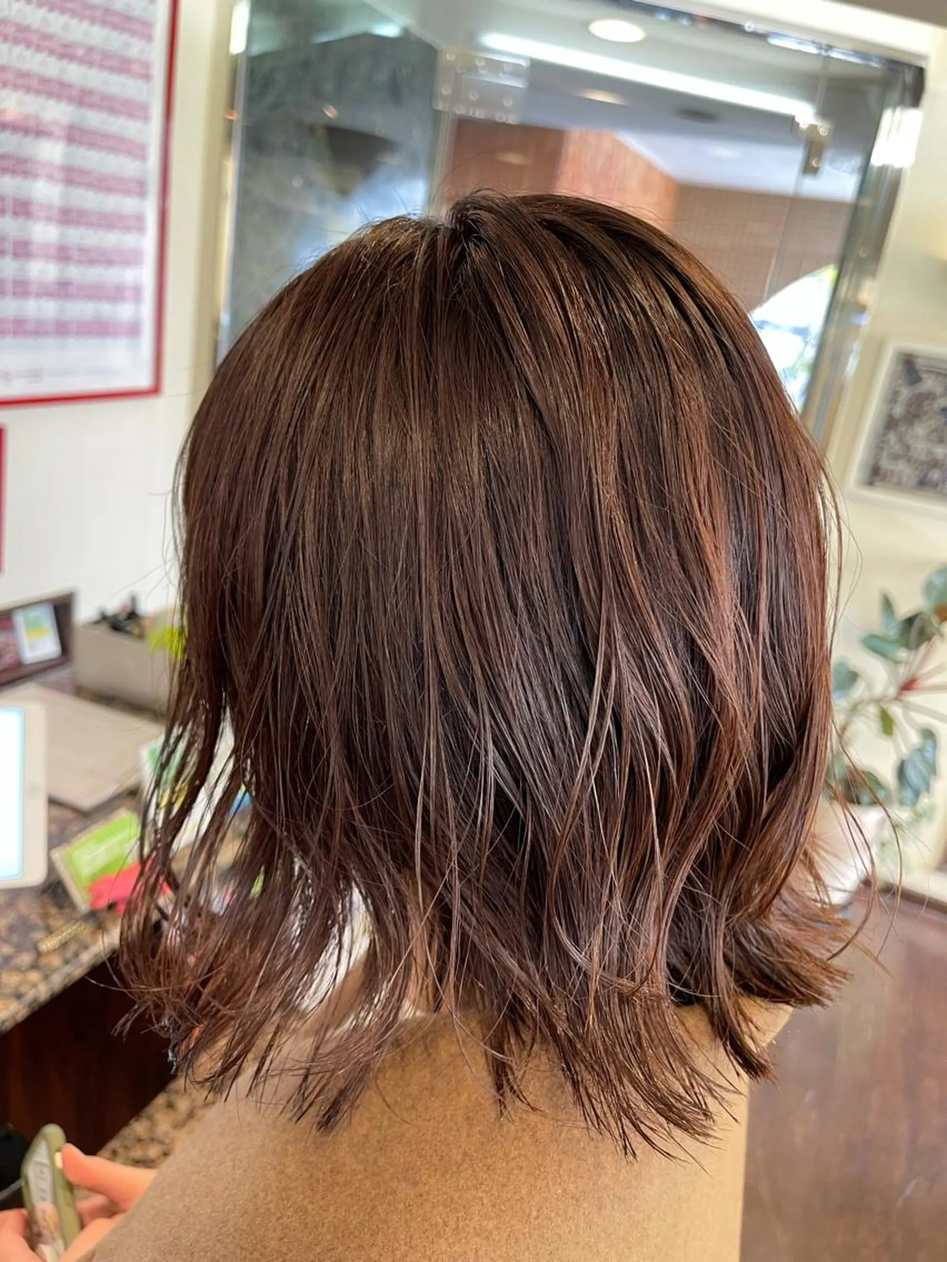 ミディアム カラー 堀江/レイヤーカット 𝒀𝑼𝑻𝑶のヘアスタイル