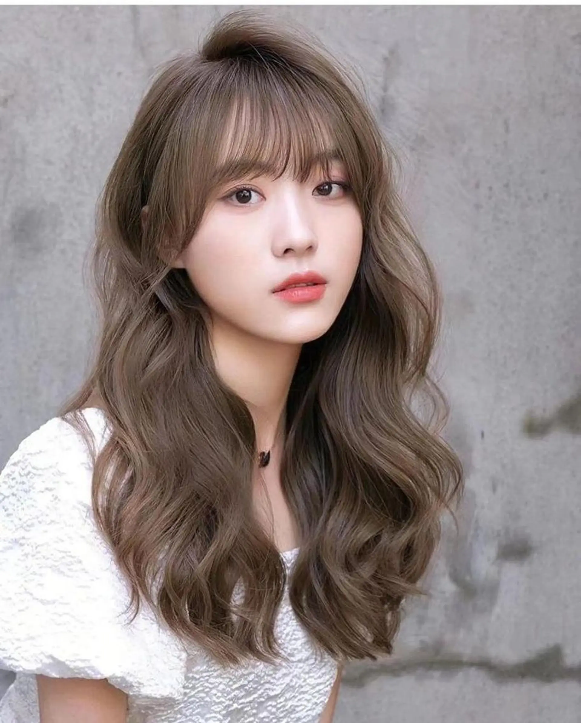 セミロング ボブ くびれヘア ハイライト 学生 髪質改善 志木駅1分☆髪質改善 ミニモ限定特別割引✨のヘアスタイル