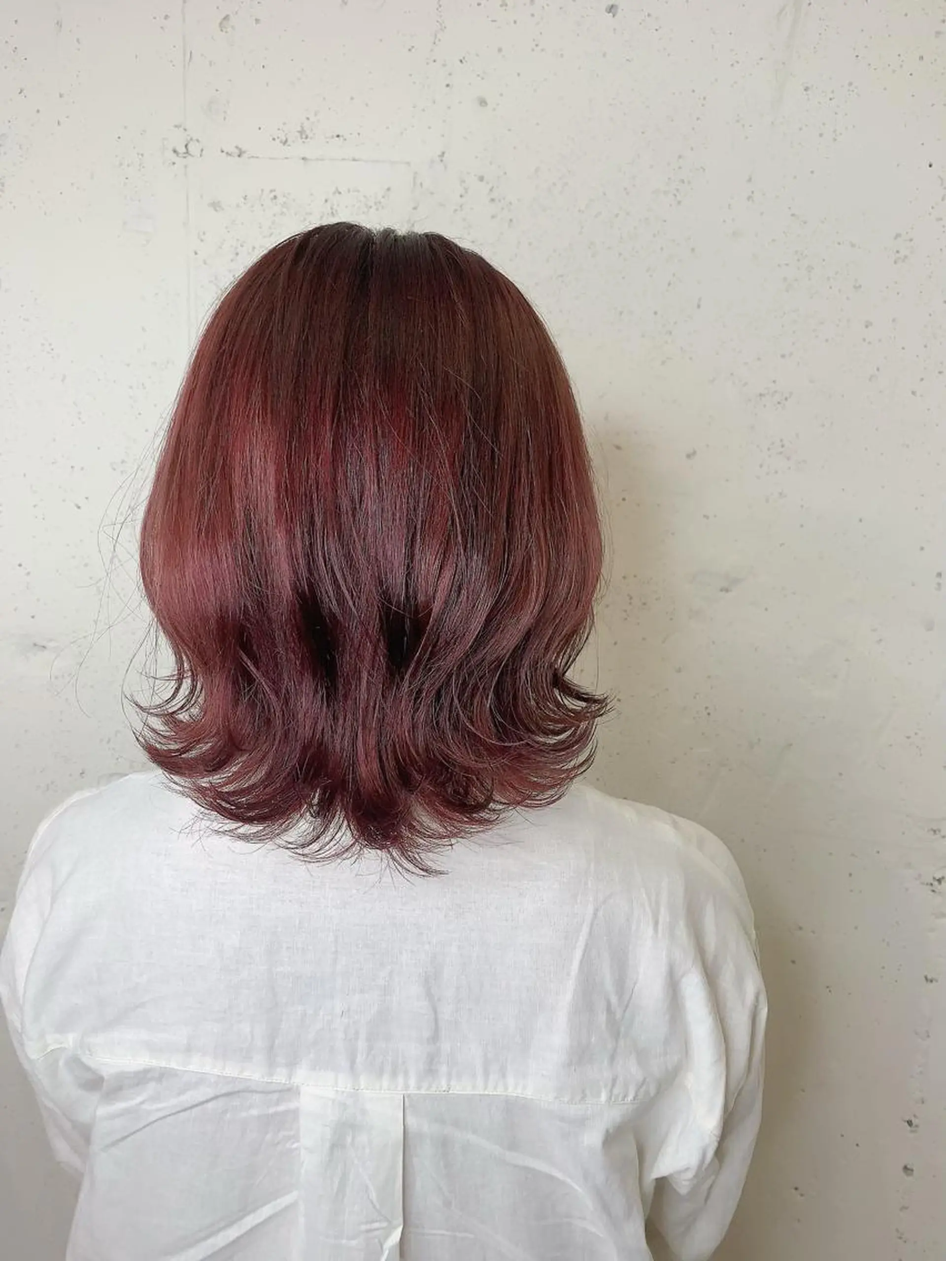 ミディアム カラー カット ヘアカラー 透明感ハイトーン🦄 キラ🌈のヘアスタイル
