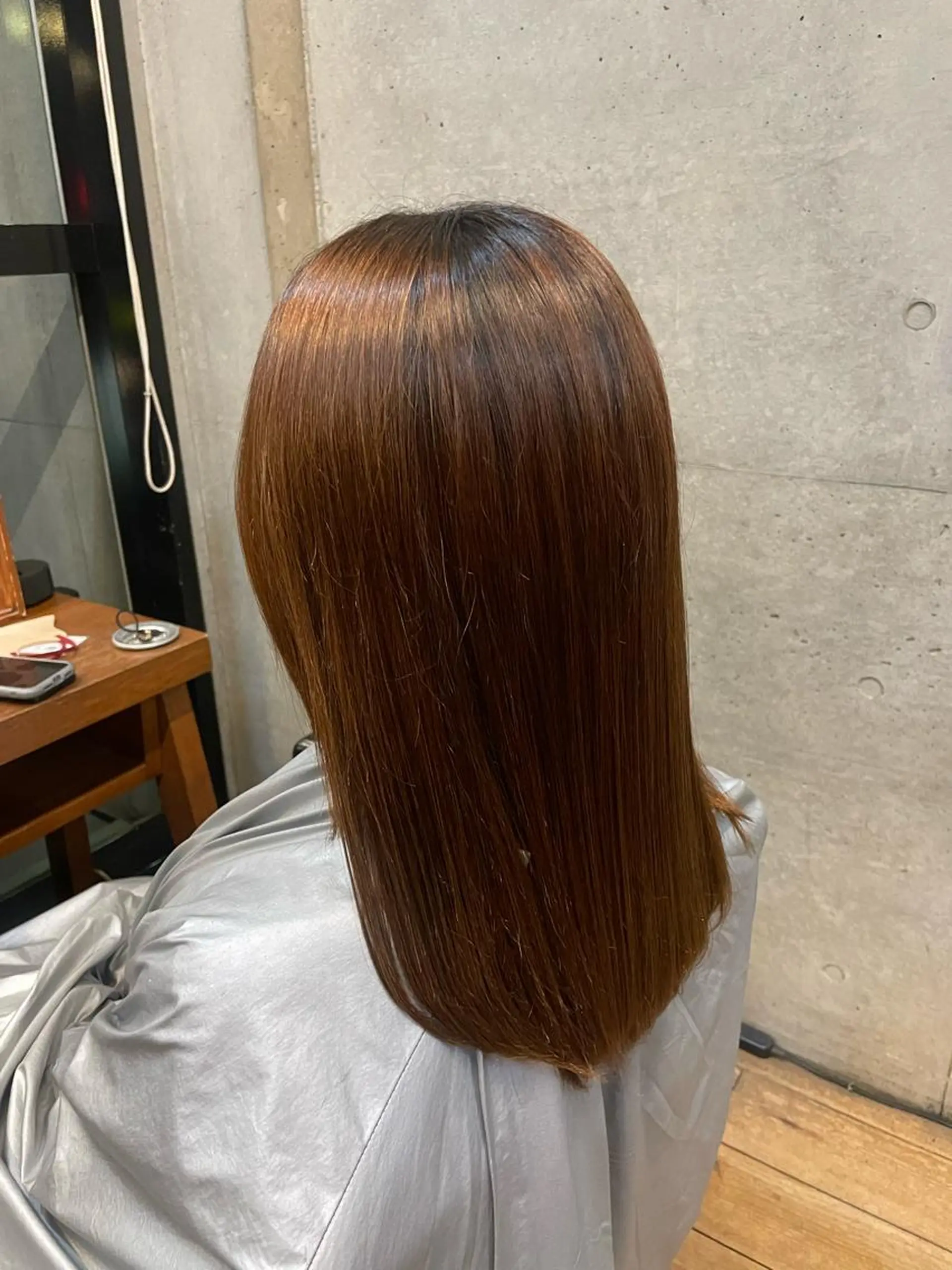 セミロング 縮毛矯正 Fam 代官山所属・佐藤 百葉のヘアスタイル