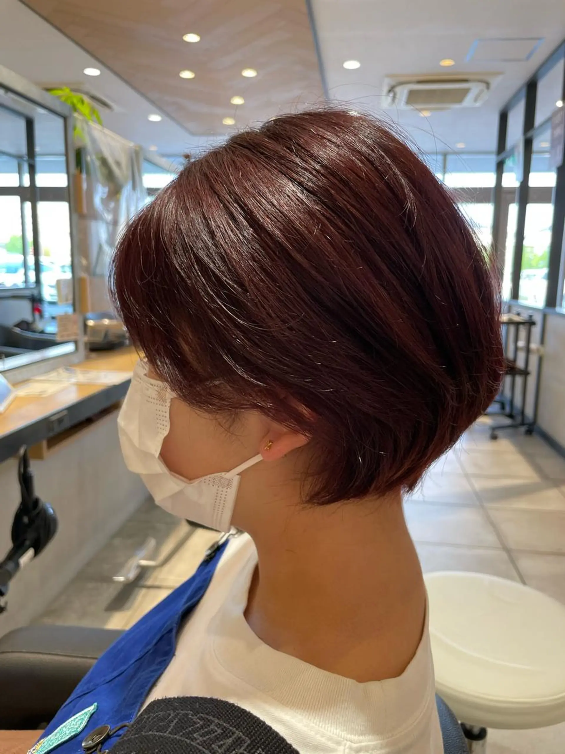 ショート カラー カット ヘアカラー トリートメント ヘアセット 渡部雄大 ショート／縮毛矯正のヘアスタイル