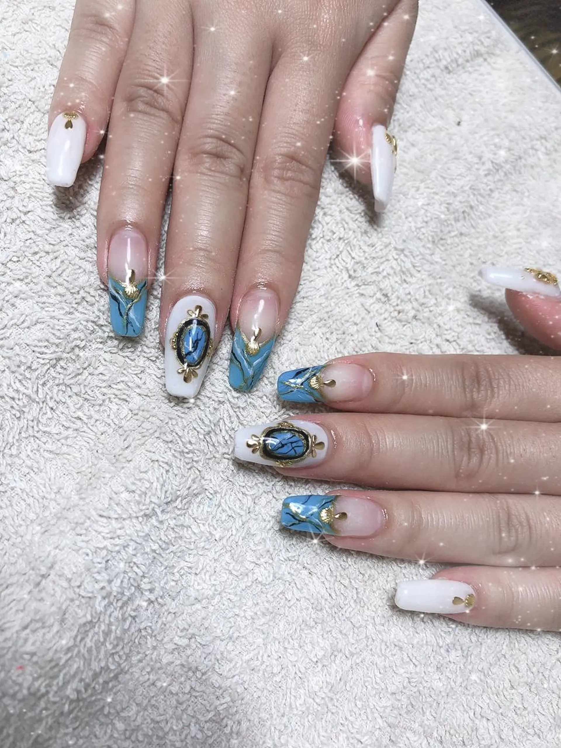 ミディアム ネイル ハンドネイル 《LB》ラブリエ Nail&eyeのマツエク・マツパデザイン