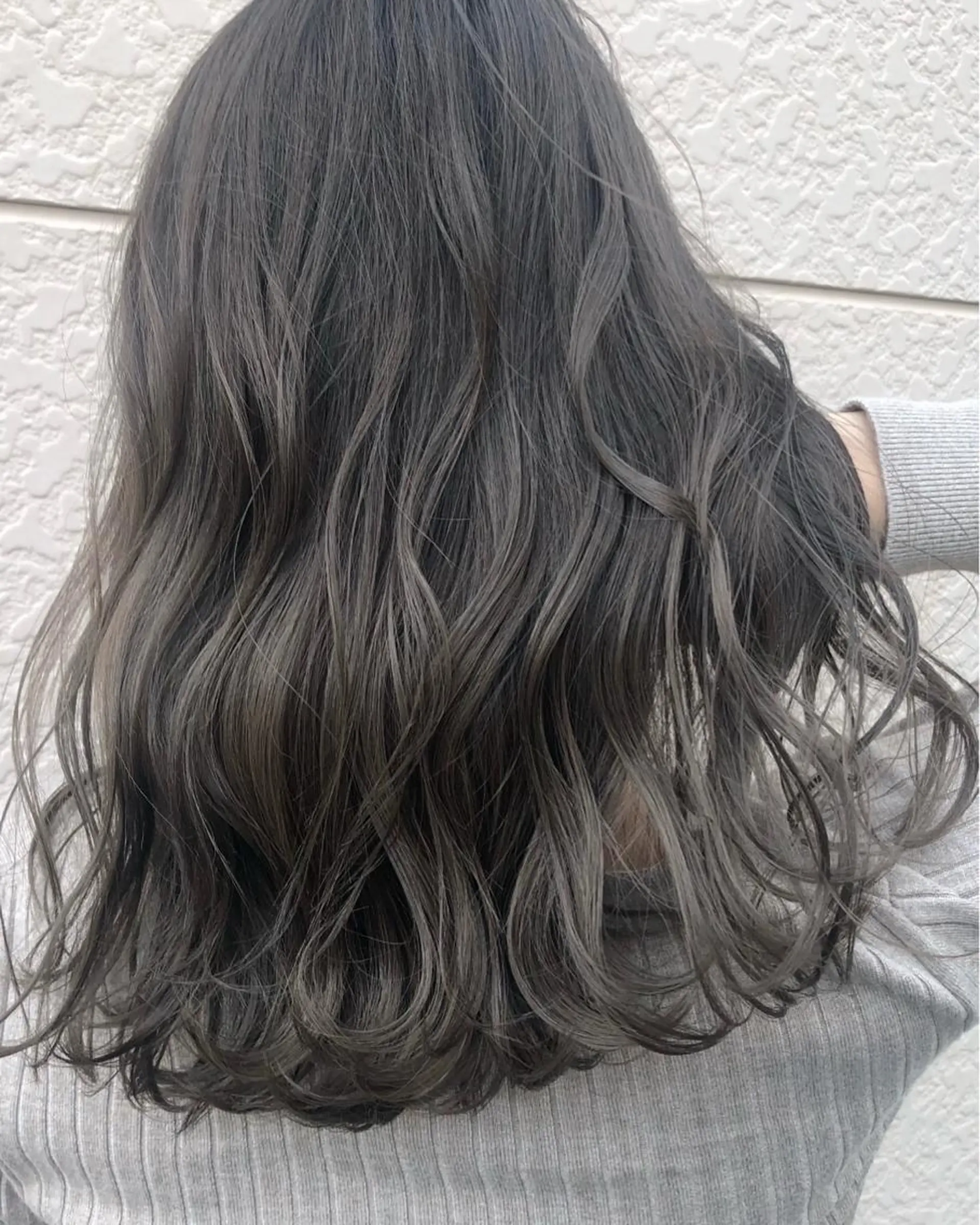 セミロング 髪質改善カラー× 美髪ストレート前出のヘアスタイル