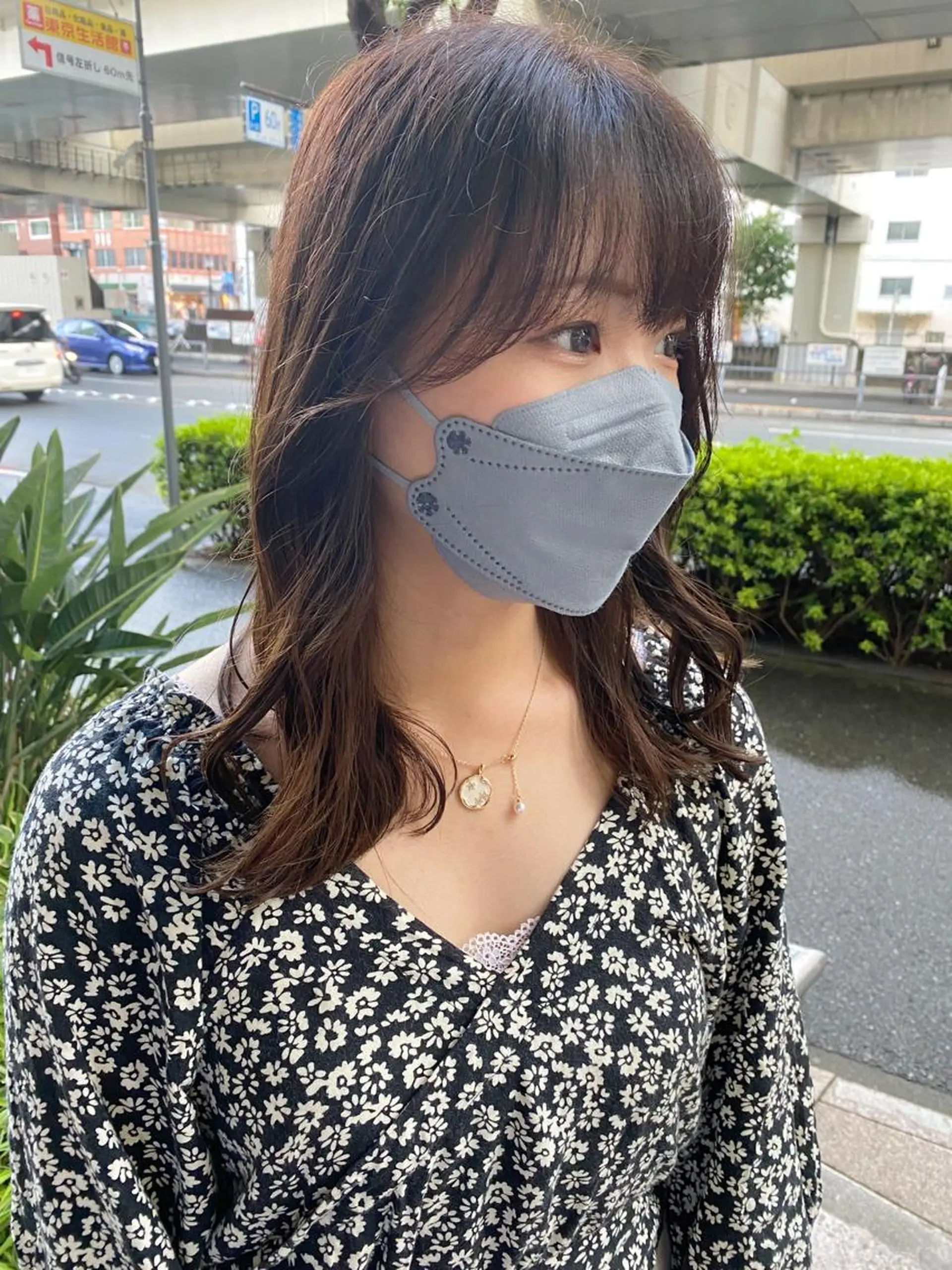 ロング カラー 顔周りカット 韓国風ヘア モモカ/ハイトーン /バレイヤージュのヘアスタイル