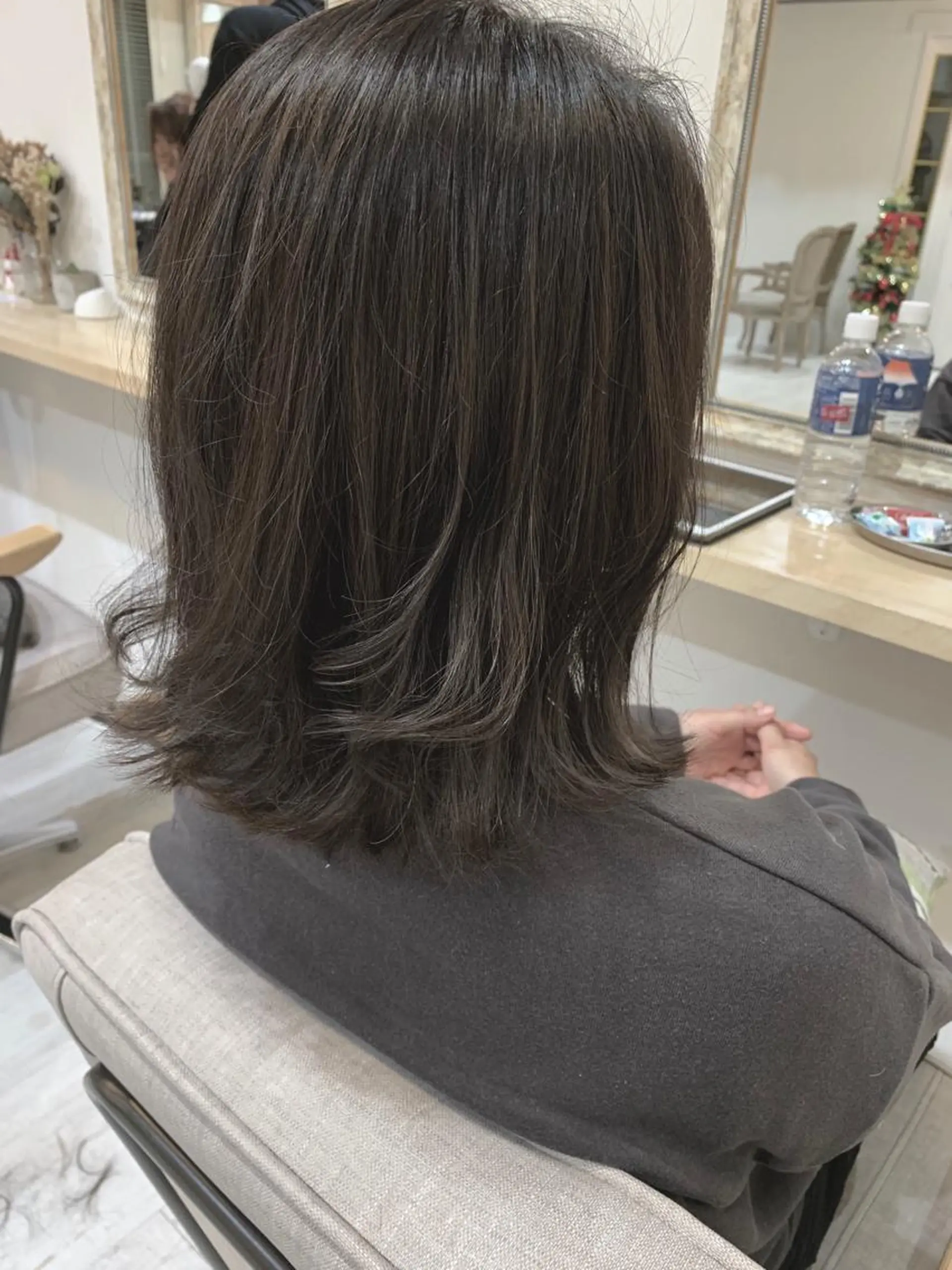 ミディアム カラー イルミナカラー スターダスト ボブ カット ヘアカラー 山本 悟志のヘアスタイル