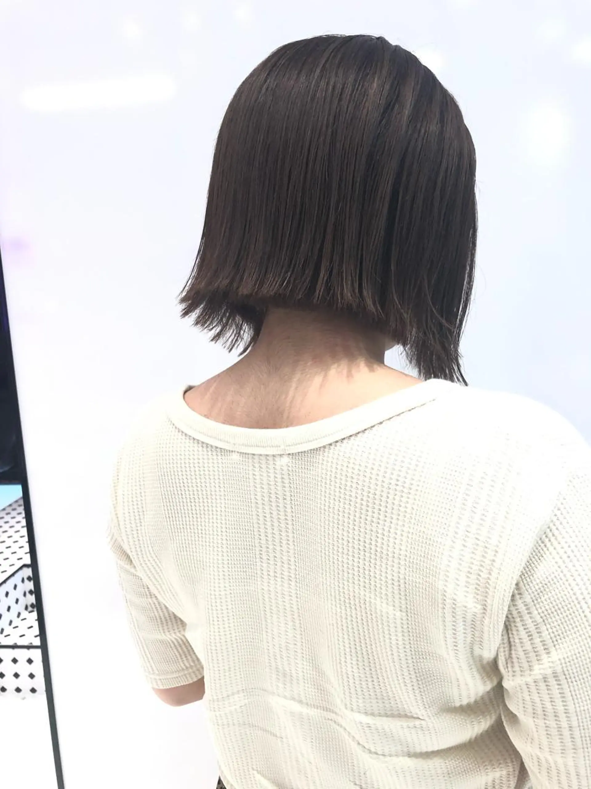 ミディアム カラー 切りっぱなしボブ ベージュカラー オレンジ オレンジベージュ ボブ 相川 愛実のヘアスタイル