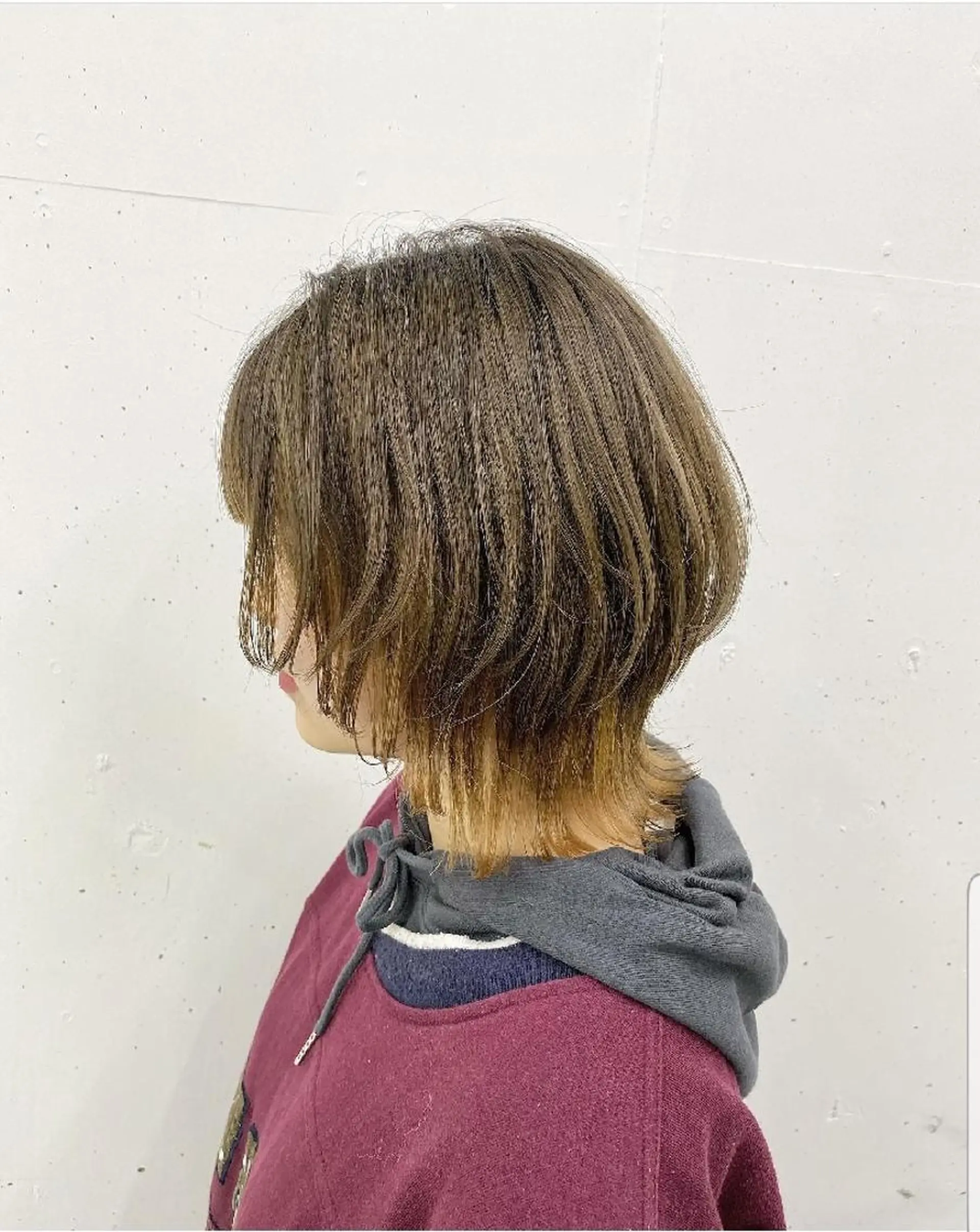 ミディアム カラー ウルフカット ナチュラル・抜け感 永井　賢三のヘアスタイル