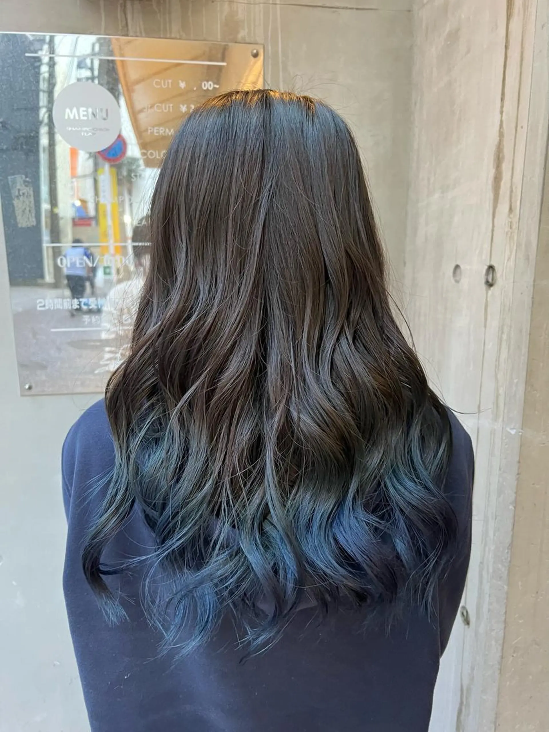 セミロング カラー ブルーカラー 「sumi」 AMIのヘアスタイル