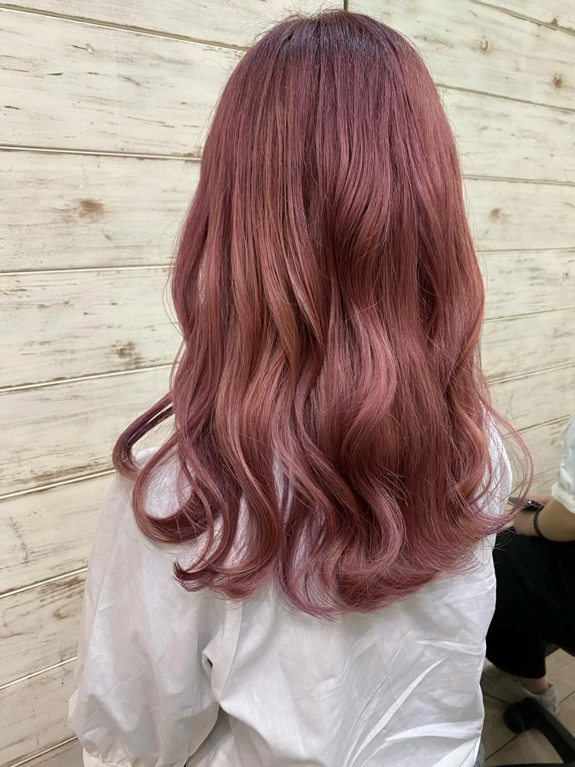 セミロング カラー ブリーチ ケアブリーチ ラベンダーカラー ラベンダーピンク ピンクカラー カット ヘアカラー トリートメント 日比 貴大/ minim hairのヘアスタイル