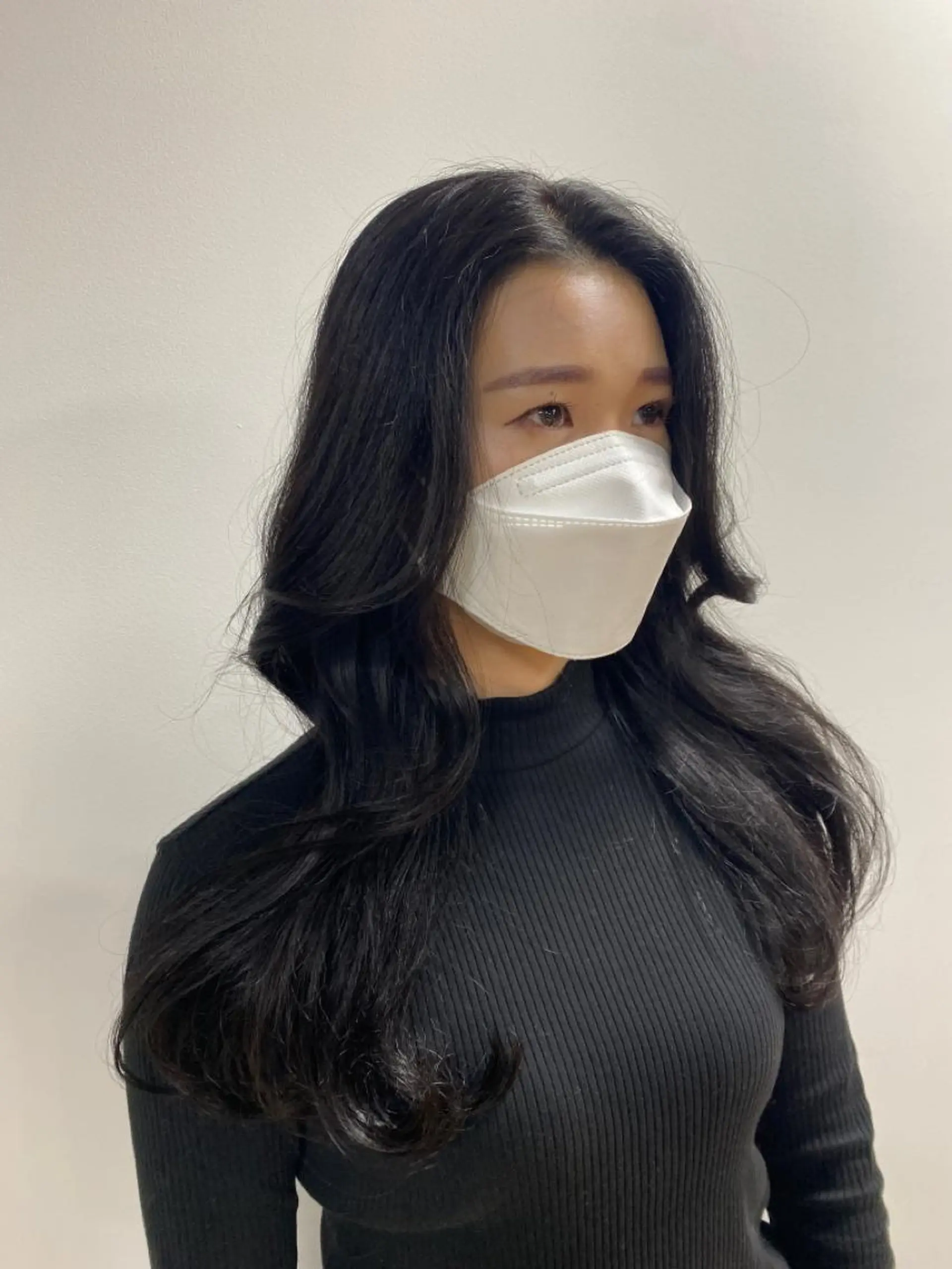 ミディアム カラー 黒髪 ブリーチ ブルーカラー ブルーブラック ブリーチなしカラー 和歌山韓国ヘア🌙 MOEのヘアスタイル