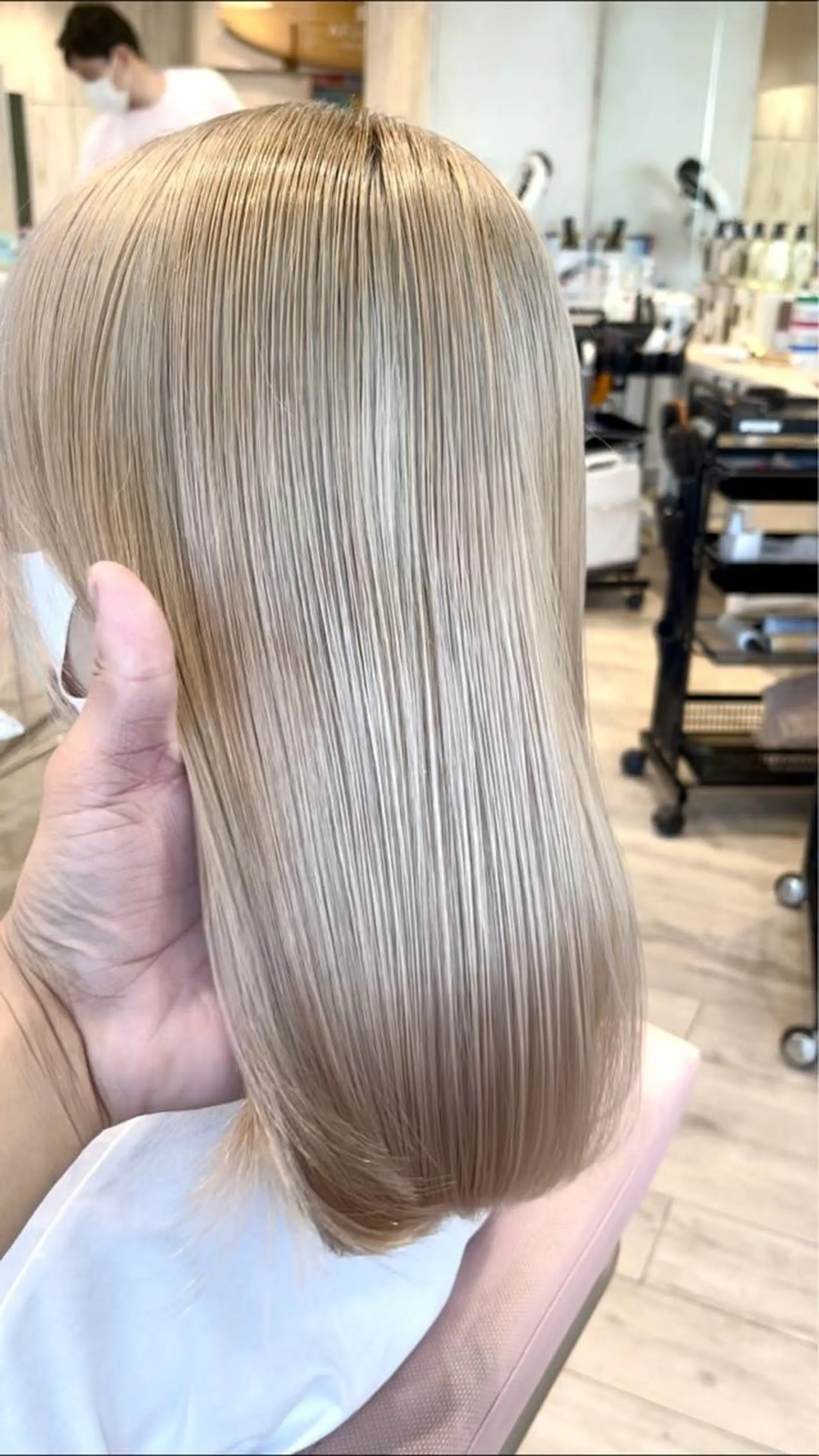 ミディアム カラー 高島大登/顔周り /レイヤーカットのヘアスタイル