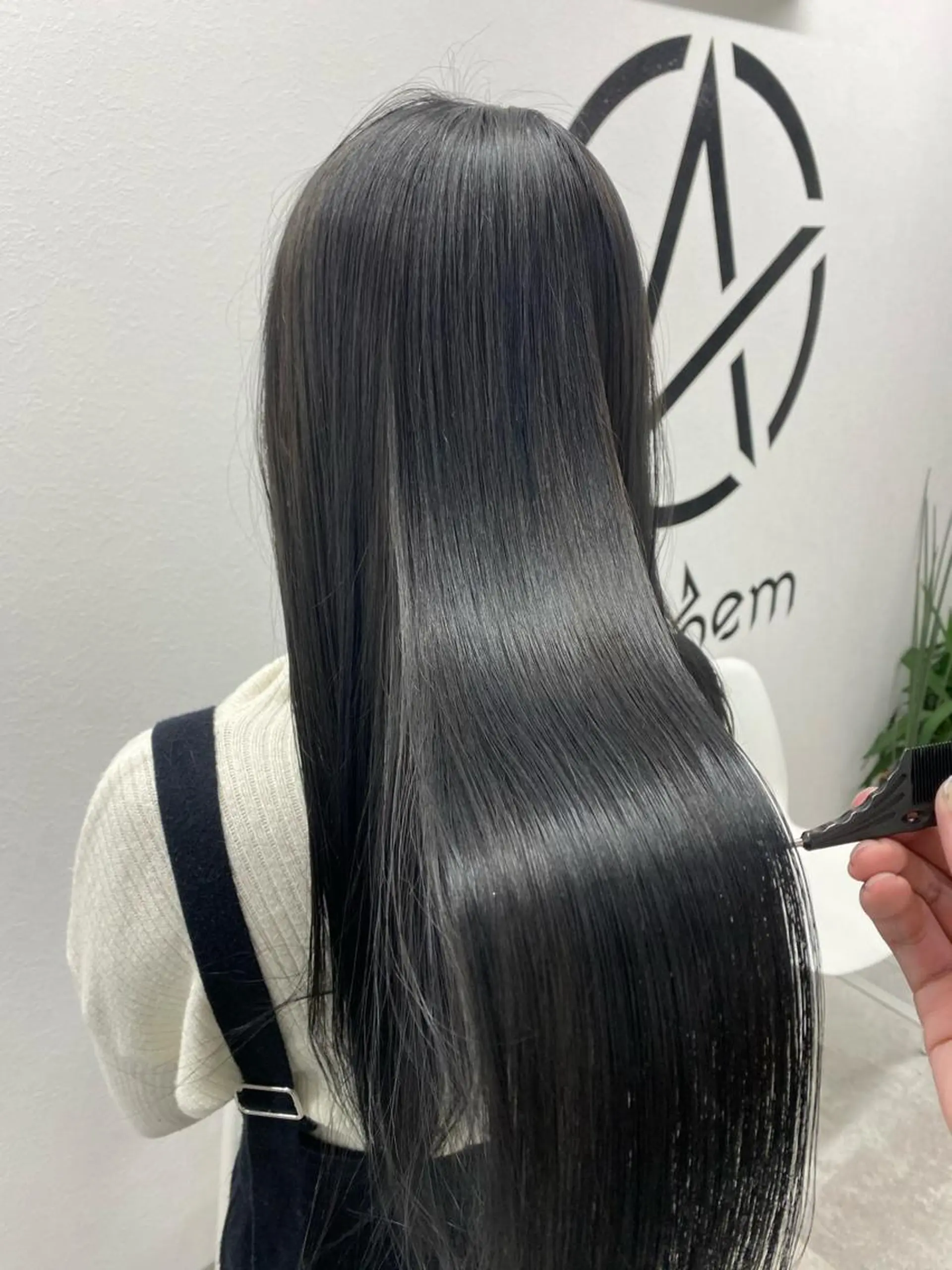 ロング カラー BOOMBOX所属・パーソナルカラー診断 ホワイトカラー美座尊のその他イメージ