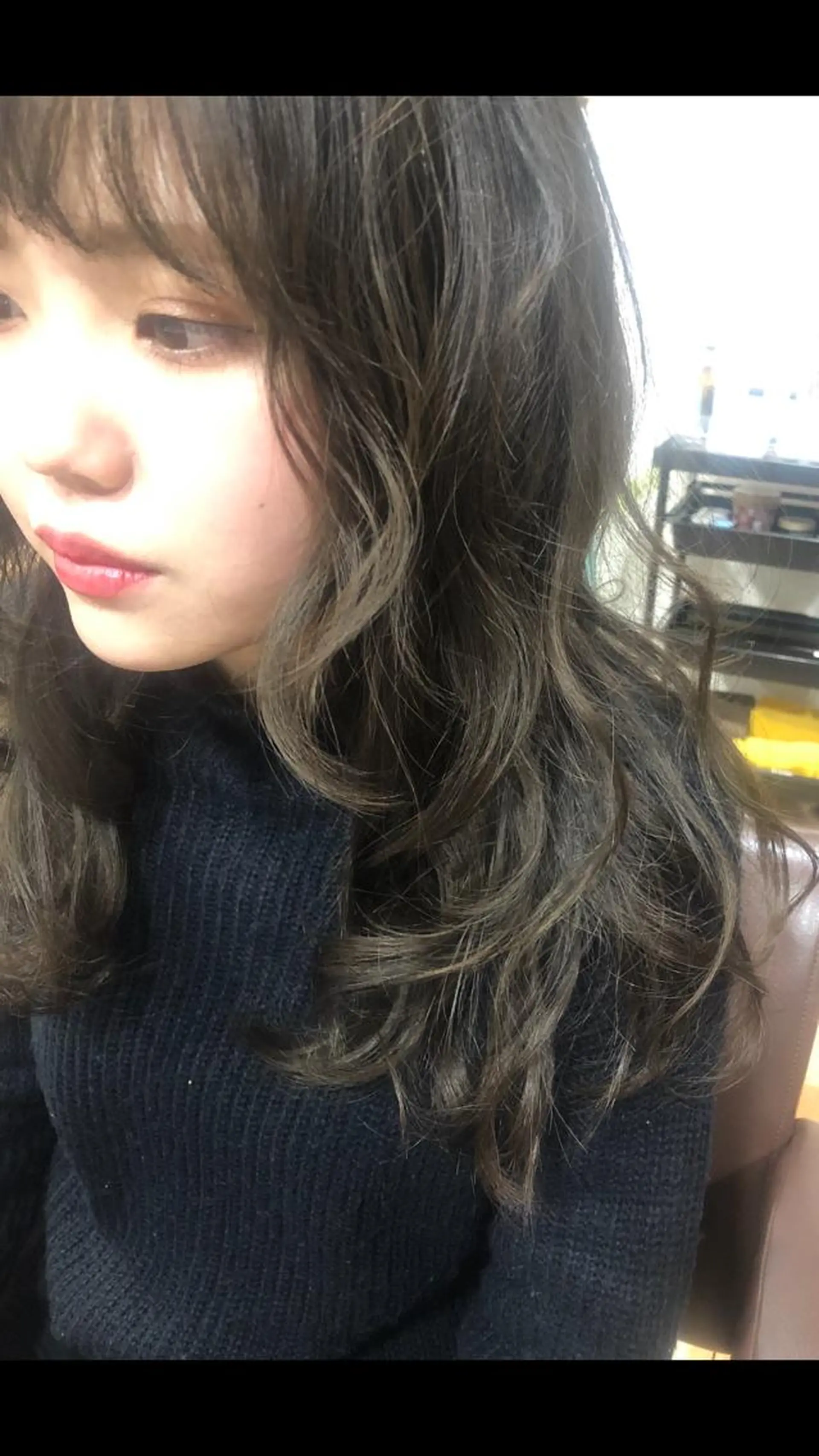 セミロング カラー ベージュカラー ブリーチ イルミナカラー ブリーチなしカラー オリーブベージュ カット ヘアカラー 時末侑実 桜井駅のヘアスタイル