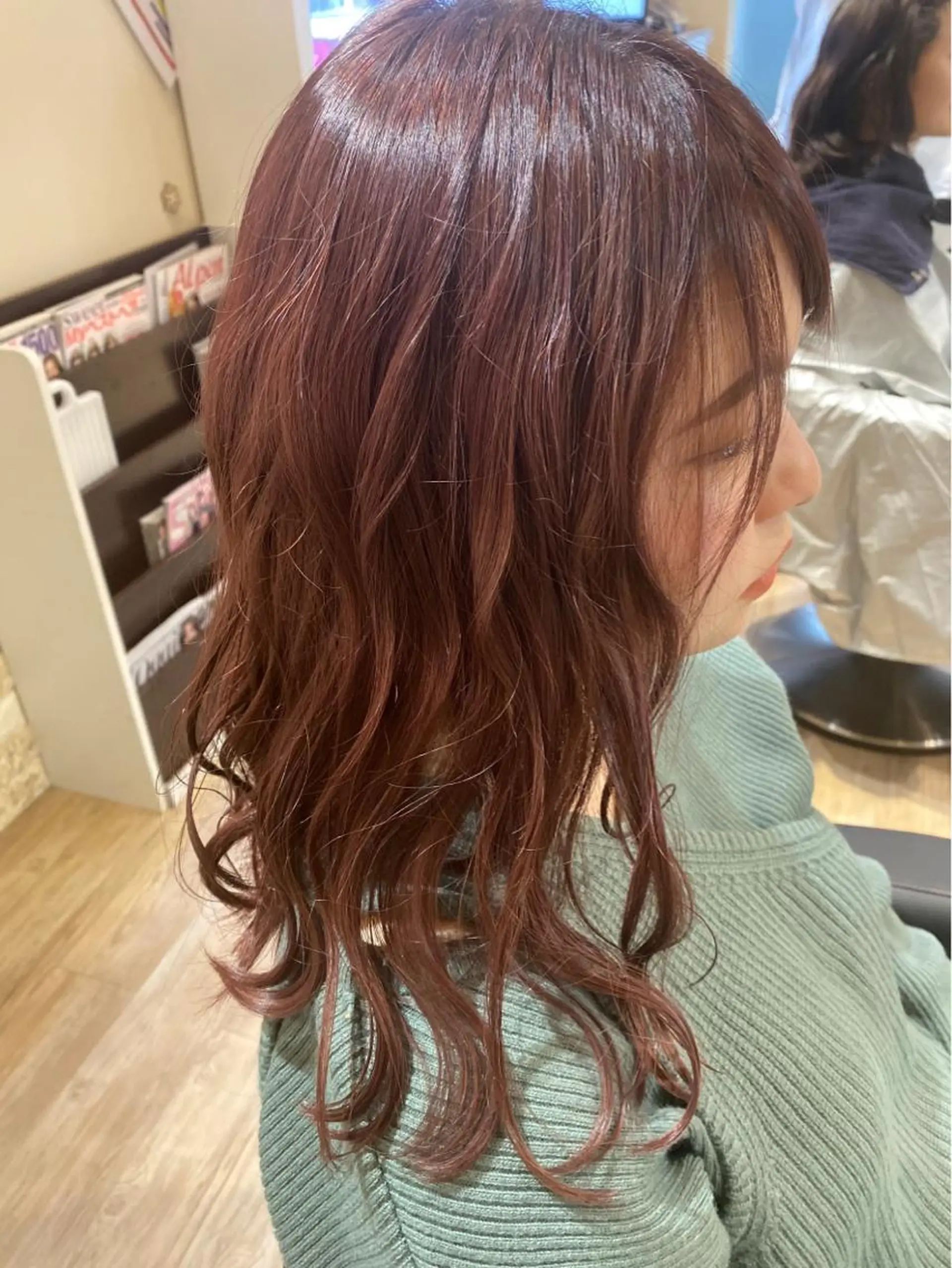 ミディアム カラー ブリーチ ピンクカラー ヘアカラー 大久保 隆蔵のヘアスタイル