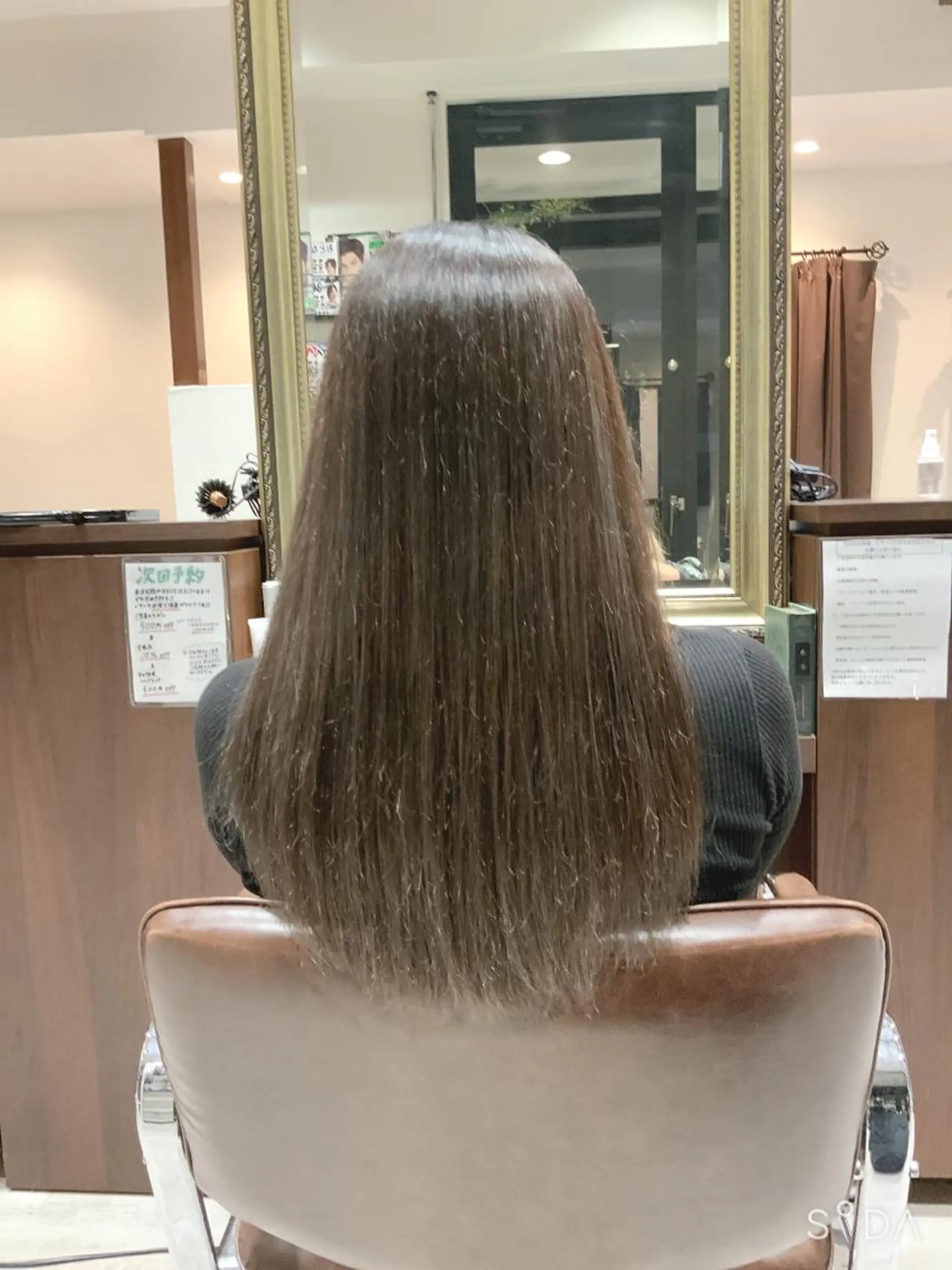 セミロング カラー パーマ 🌿ストレート🌿 髪質改善☘️シュウヤのヘアスタイル