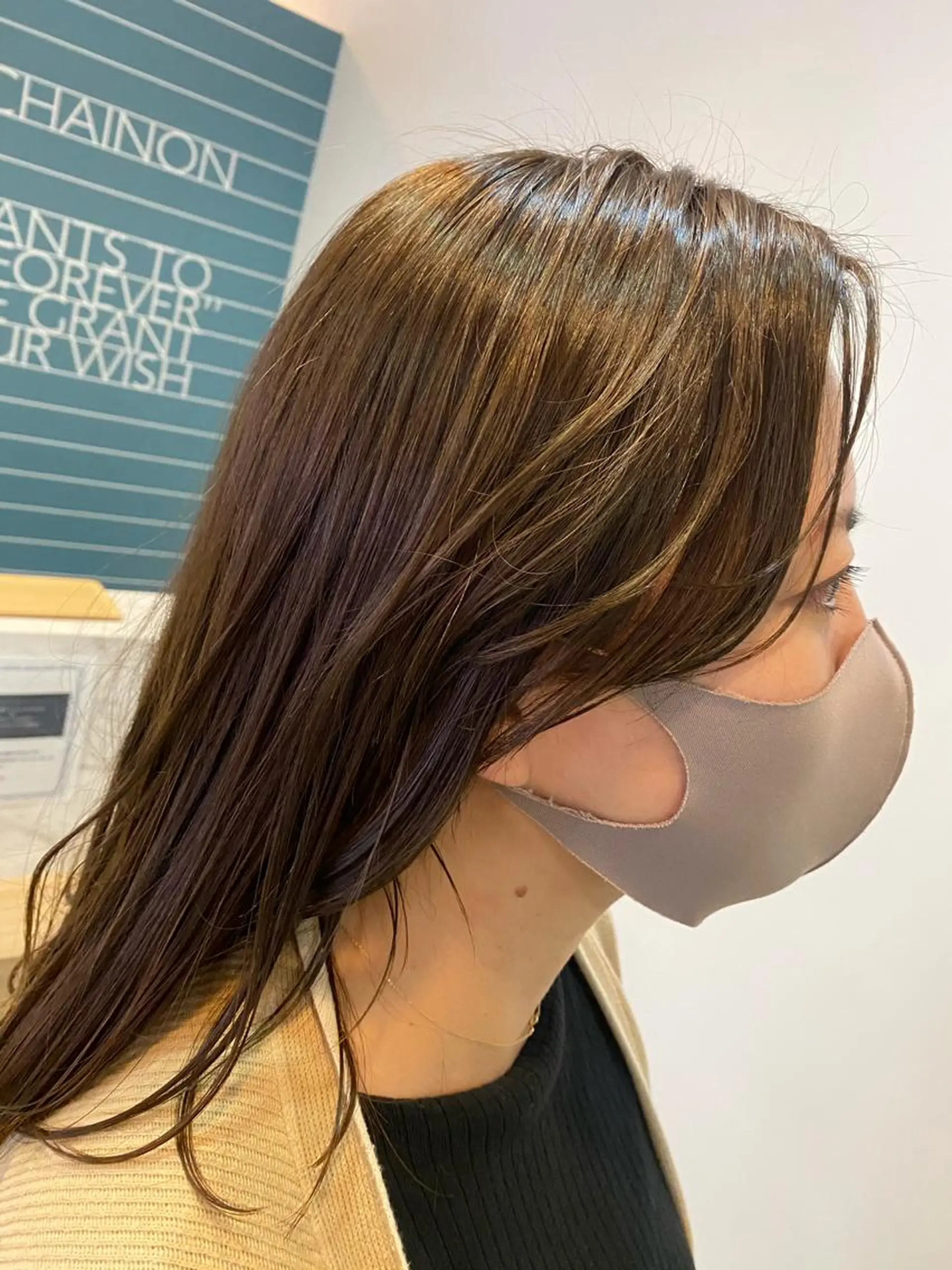 カラー & kuのヘアスタイル