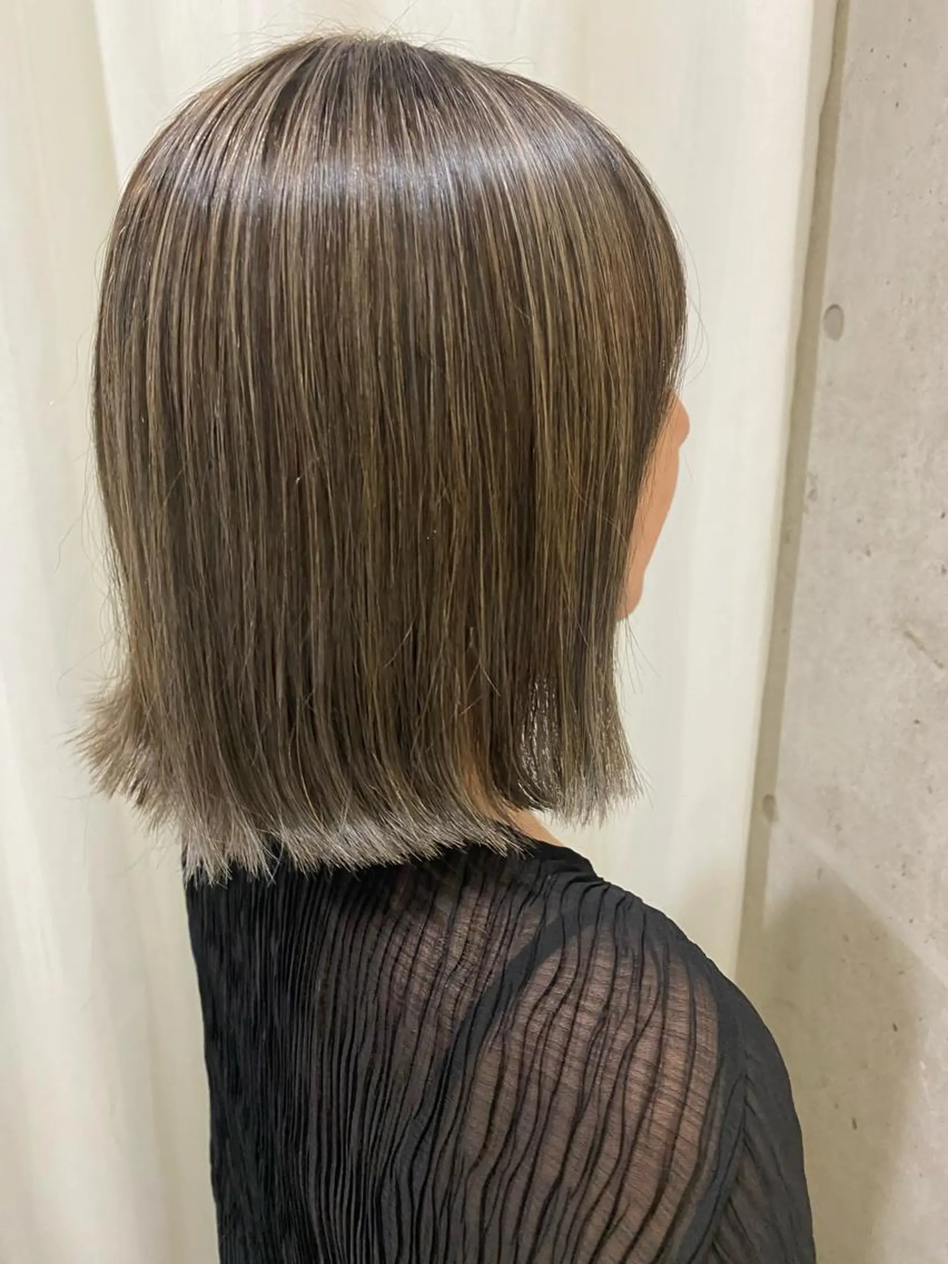 ミディアム カラー ハイトーンカラー ヘアカラー トリートメント 田中 アキオのヘアスタイル