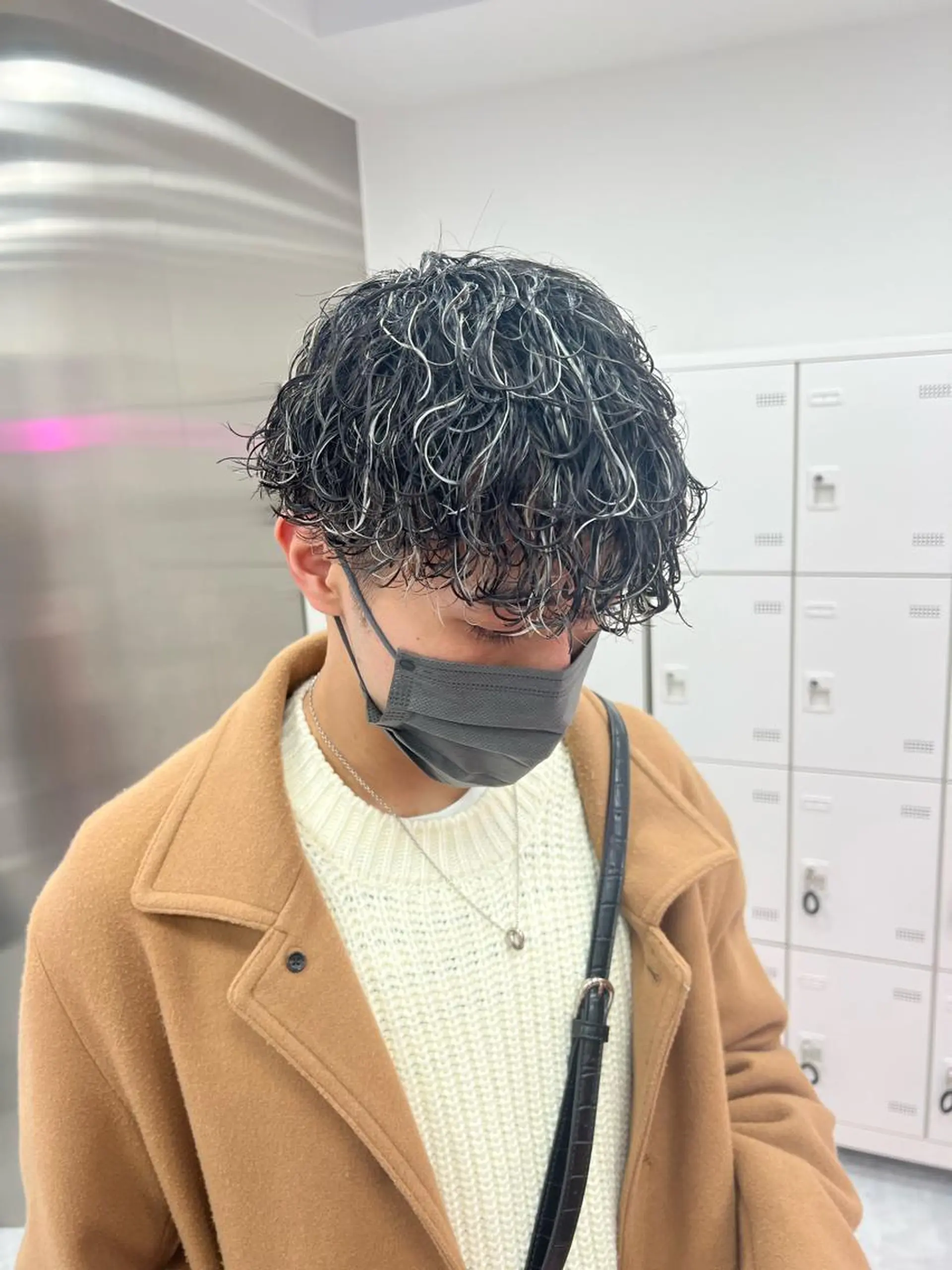 ショート カラー パーマ メンズ メンズパーマ特化 TAIGAのヘアスタイル