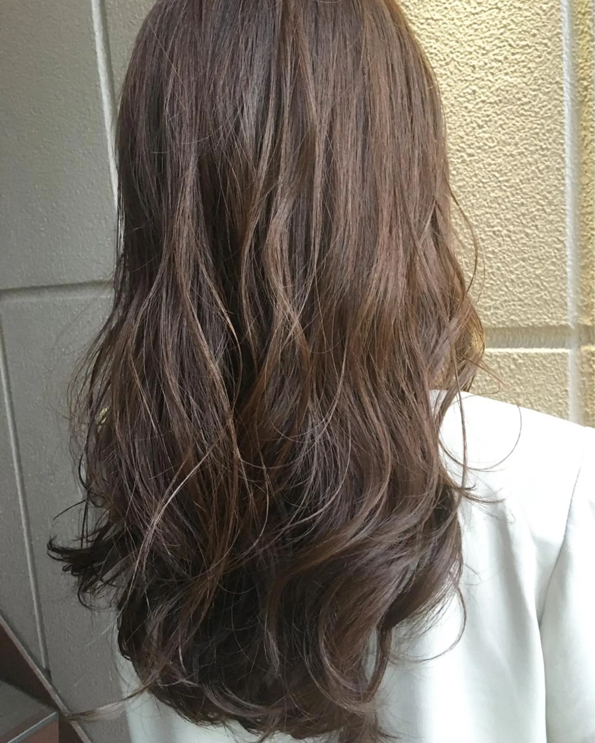 ロング カット ヘアカラー トリートメント 平 一裕のヘアスタイル