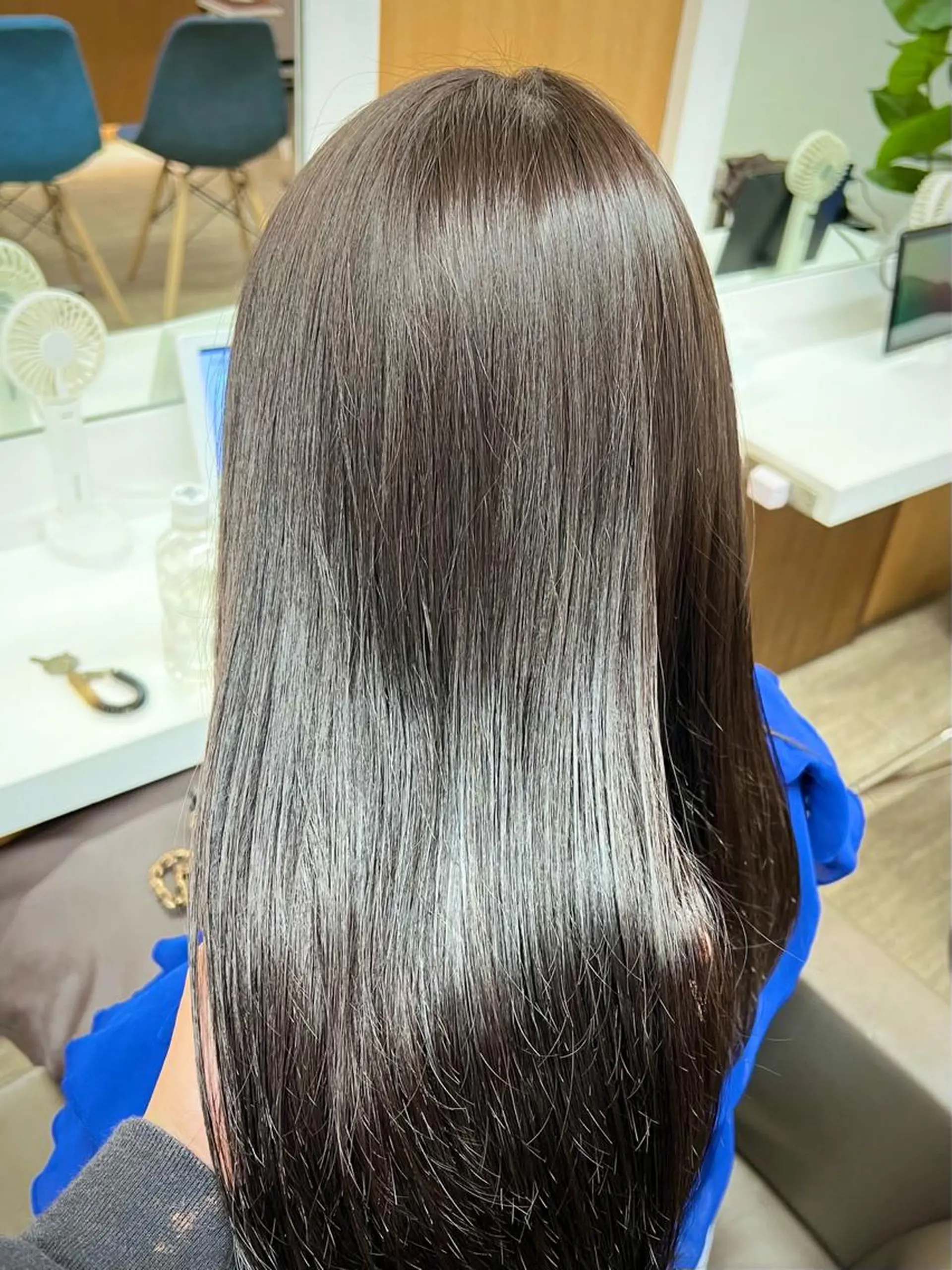 セミロング カラー グレージュ 透明感カラー/ イルミナカラーヒロキのヘアスタイル