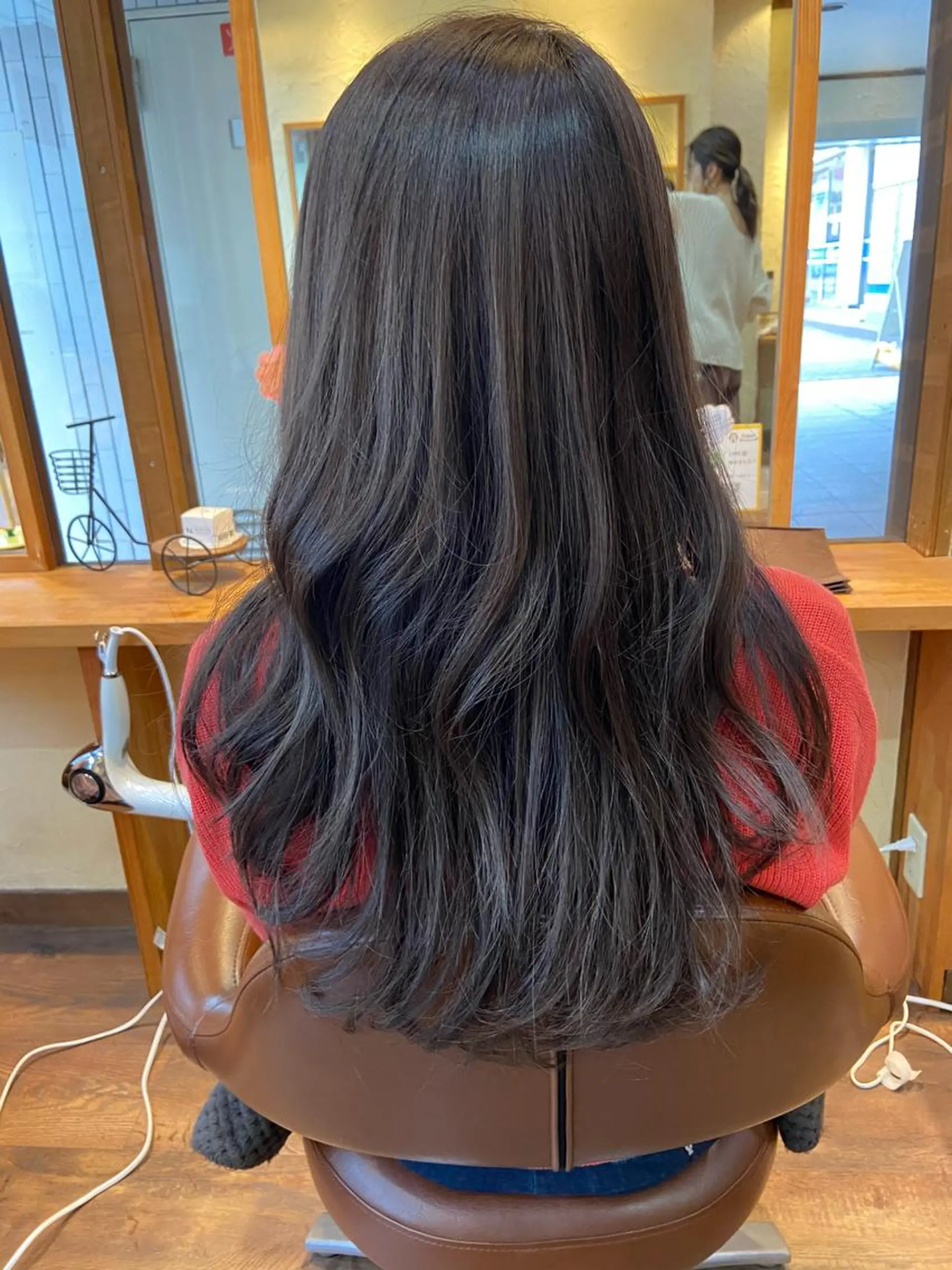 ロング カラー 鎌田 祥江のヘアスタイル