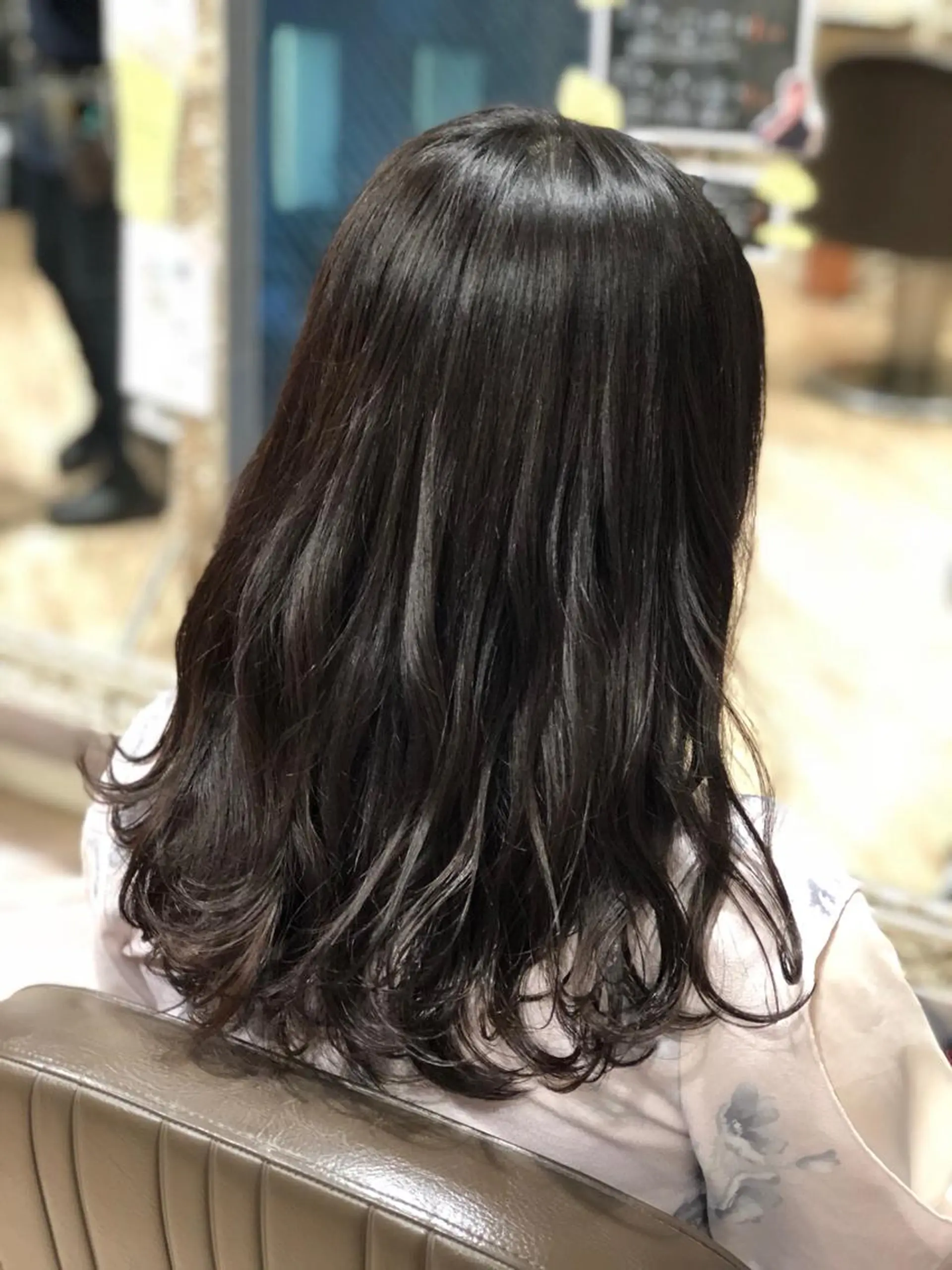 セミロング カラー アッシュ アッシュグレー アッシュグレージュ グレージュ 五十嵐ゆり 美髪カラー　武蔵小杉のヘアスタイル