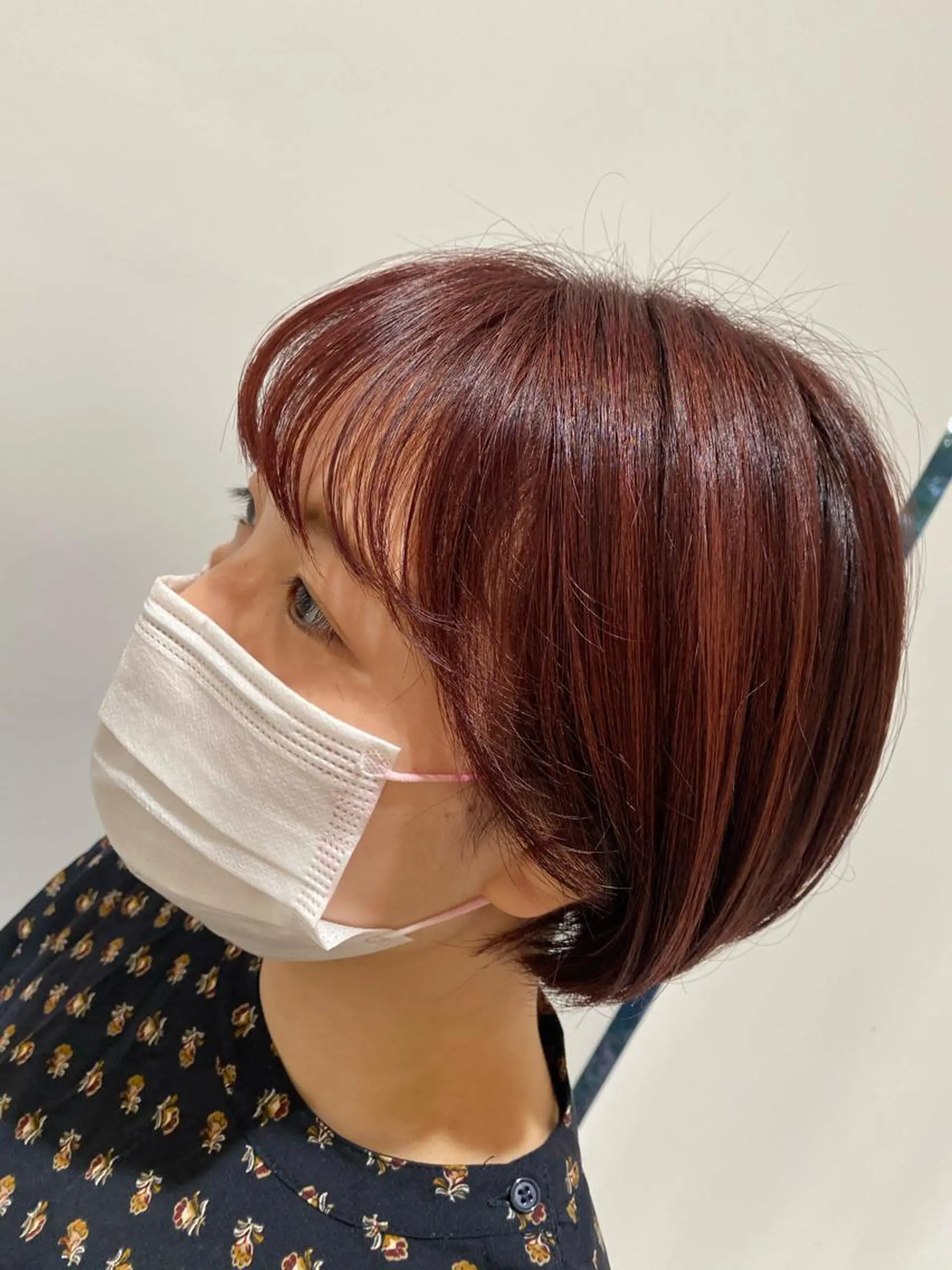 ショート カラー 顔まわりレイヤー 顔周りカット レイヤーカット スパイキーショート パーマ　具志堅　太志のヘアスタイル