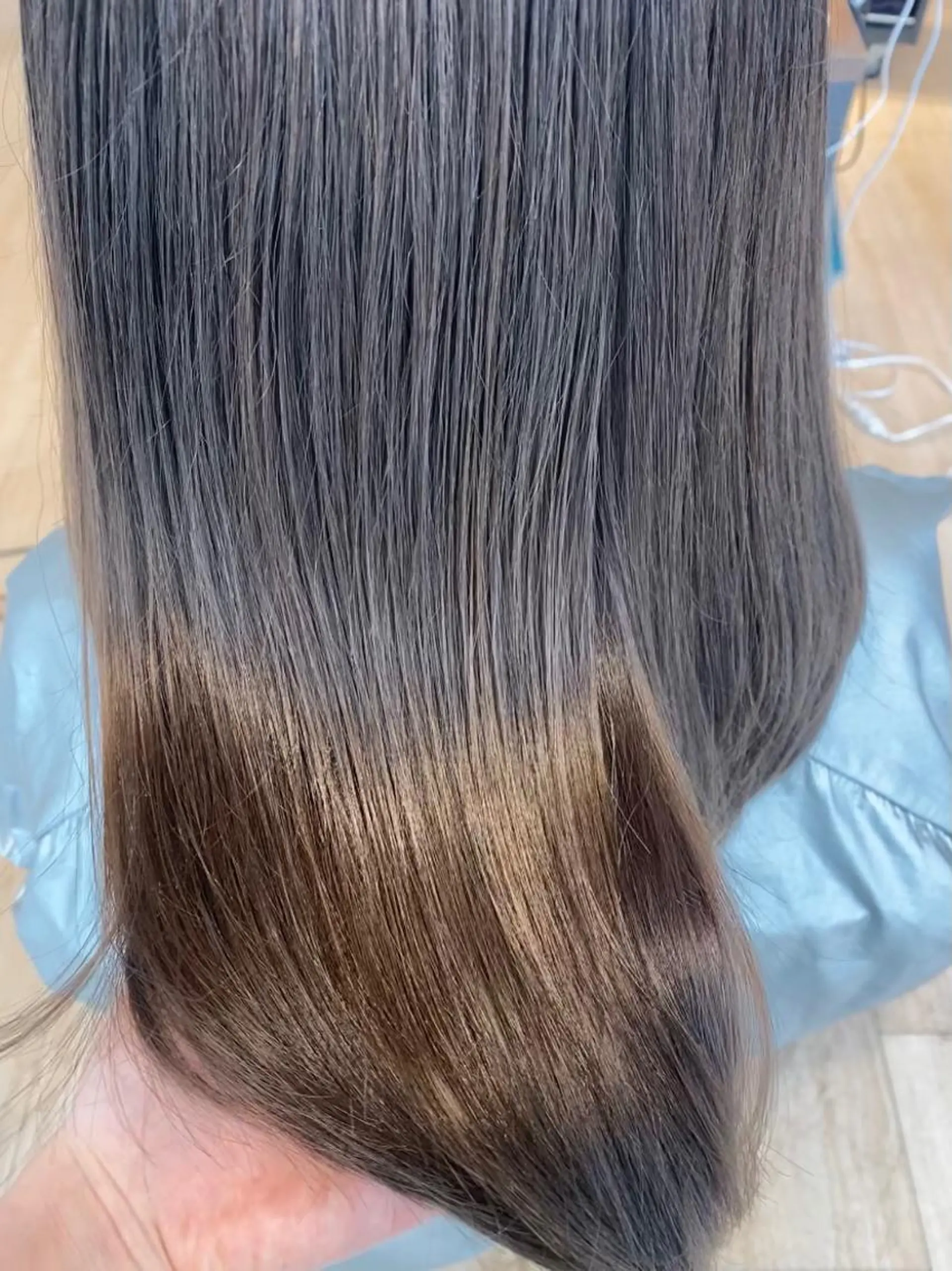 ミディアム カラー アッシュ ベージュカラー 佐藤 悠衣/透明感 カラー/似合わせ前髪のヘアスタイル