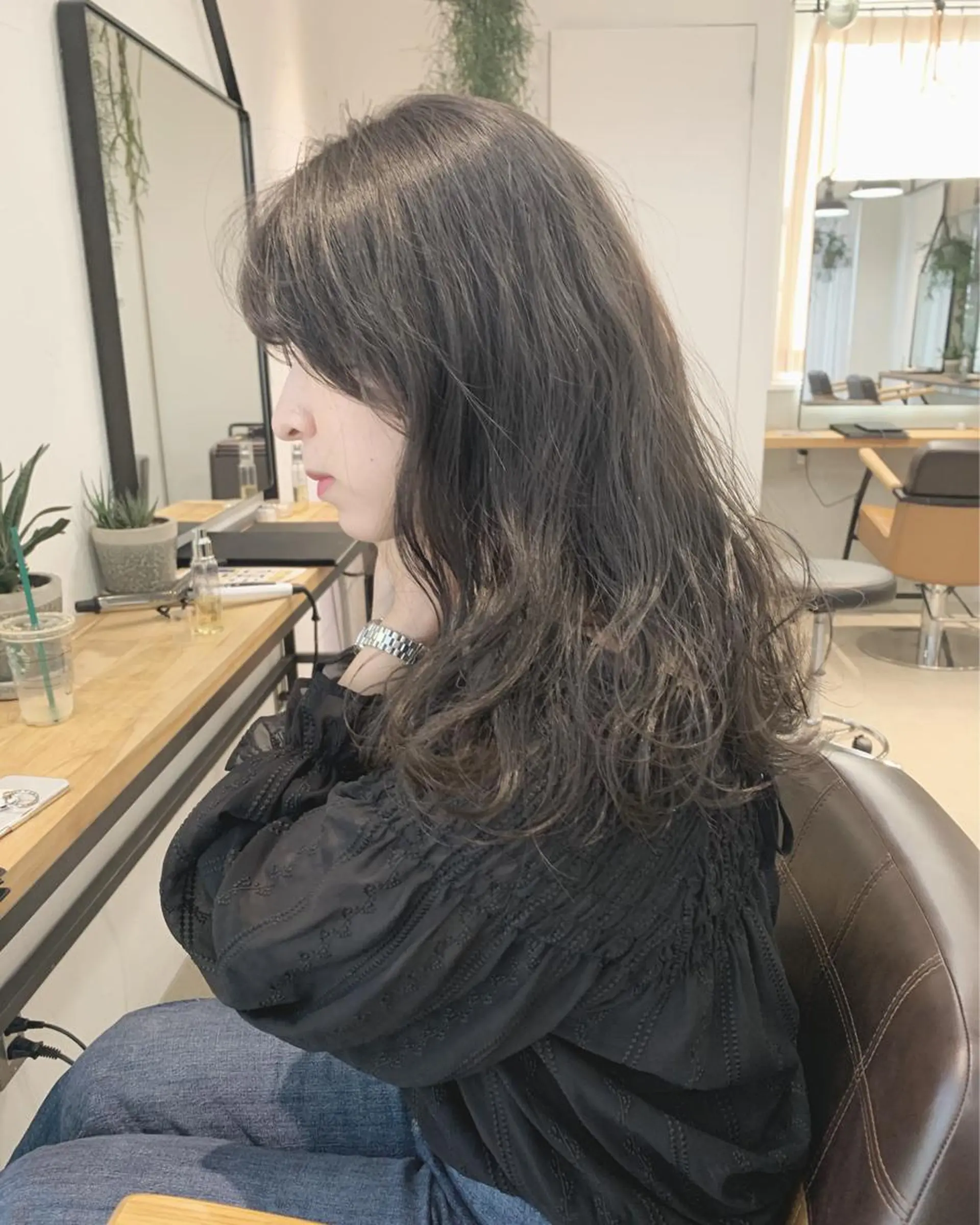 ロング カラー ネイル カット ヘアカラー トリートメント ハイトーンボブ 前田 表参道 グレージュのヘアスタイル