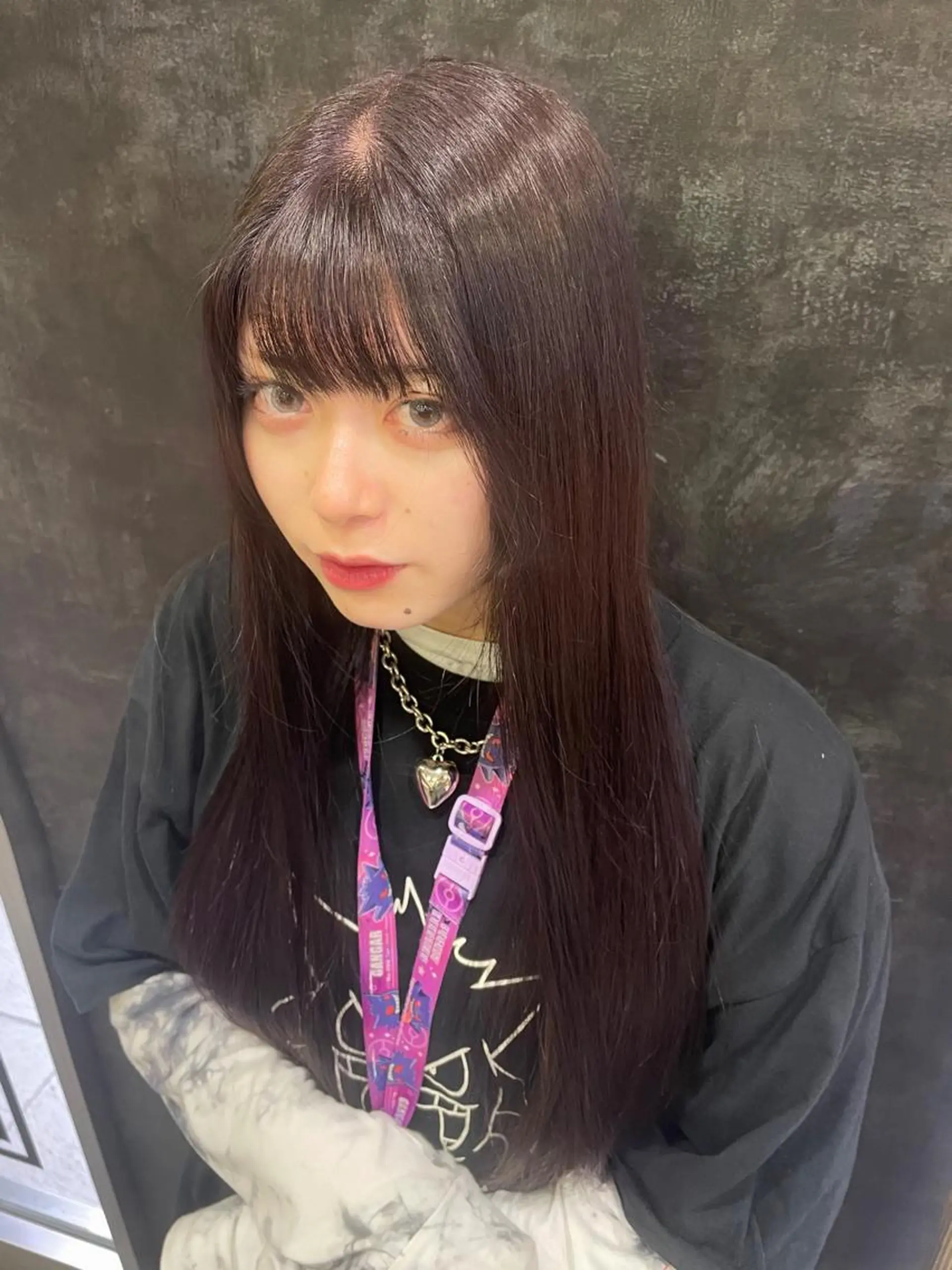 ロング カラー ブリーチ ブラウンカラー ラベンダーカラー ブリーチなしカラー パープルカラー Hina🧵/恵比寿 中目黒/透明感カラーのヘアスタイル
