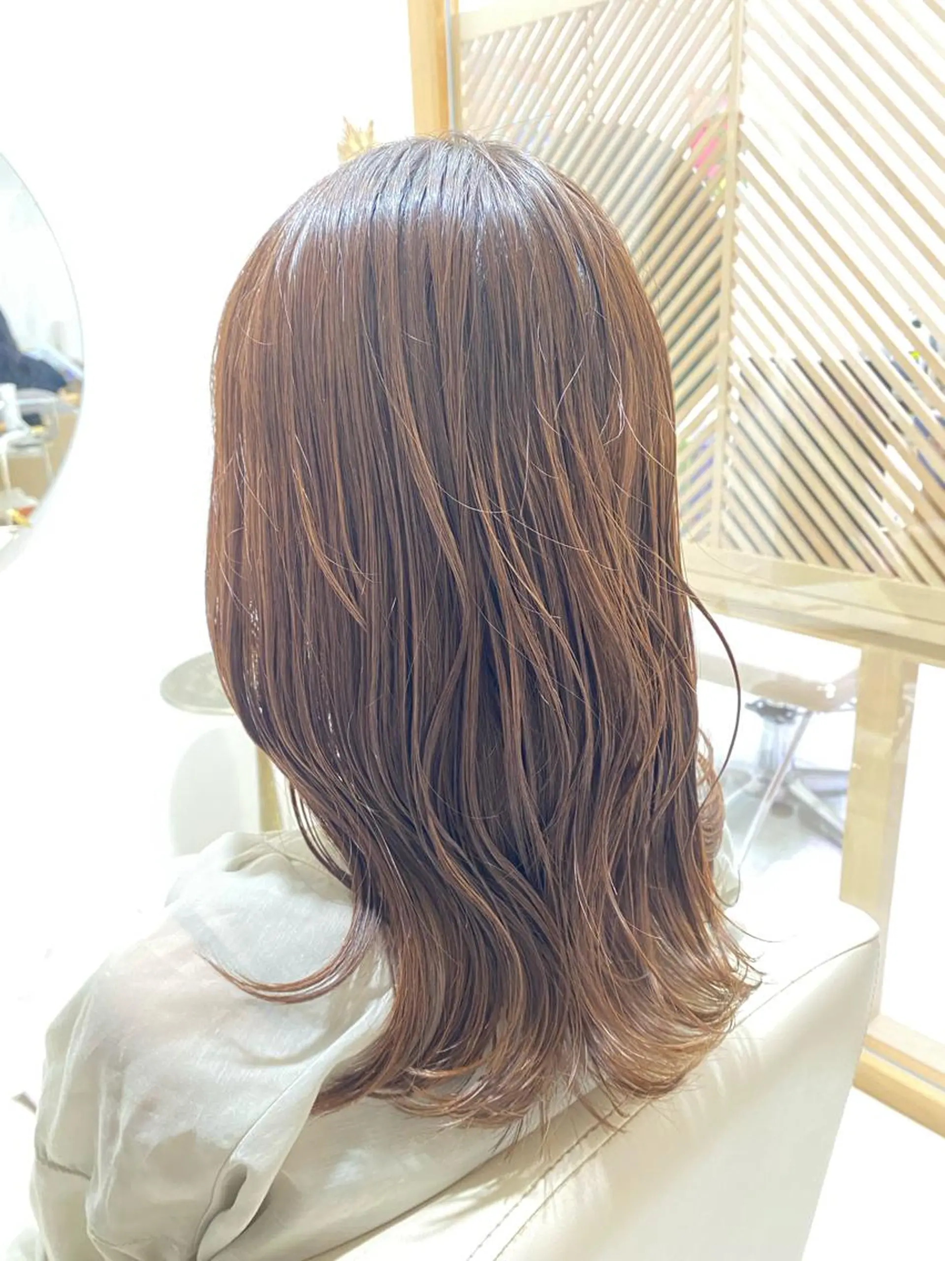 セミロング カット ヘアカラー 安永 涼のヘアスタイル
