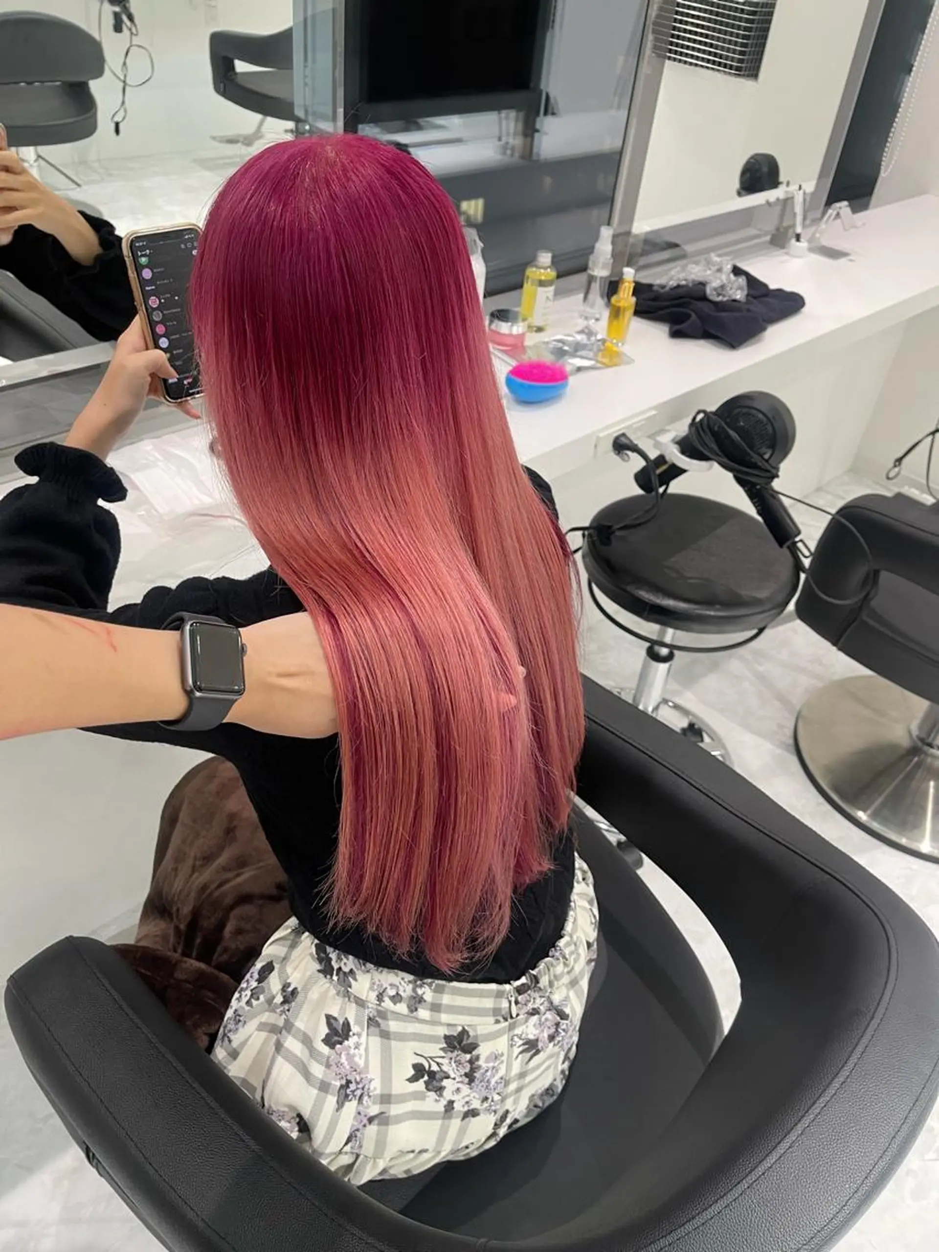 ロング カラー ARMONY 神宮前所属・コテ巻き風パーマ 🦋そま🦋のヘアスタイル