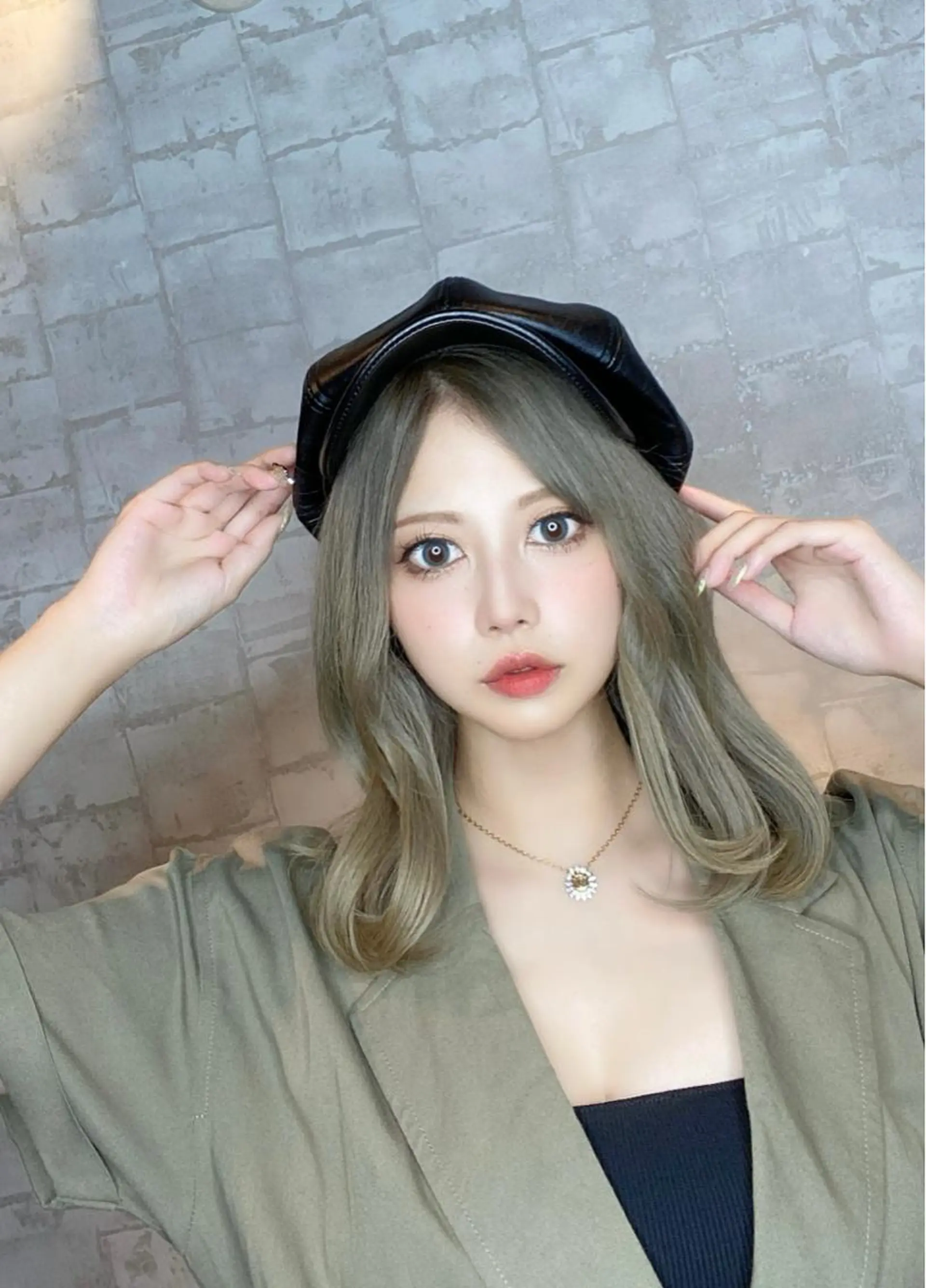 ショート カラー ブリーチ 透明感カラー デート 今井 勝也のヘアスタイル