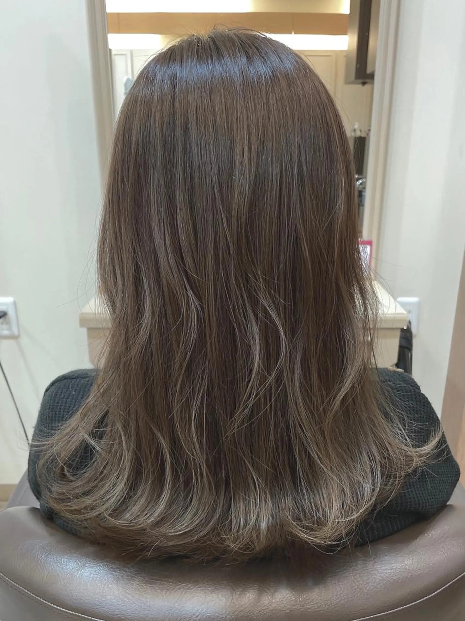 ロング カラー ベージュカラー オリーブベージュ メンズパーマ🌀/ 中村郁未のヘアスタイル