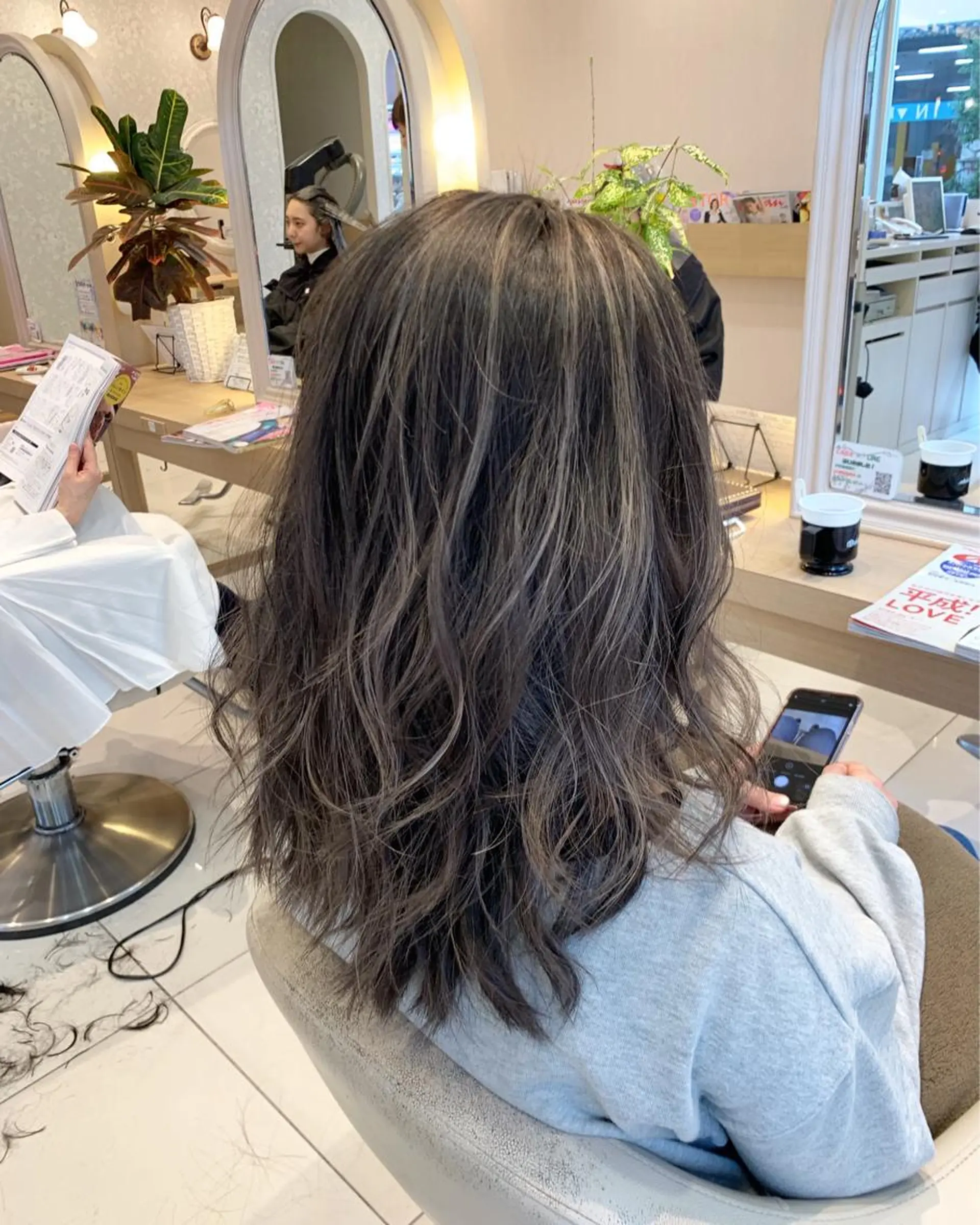 セミロング 小田原NO1 美容師 飯田飛翔のヘアスタイル