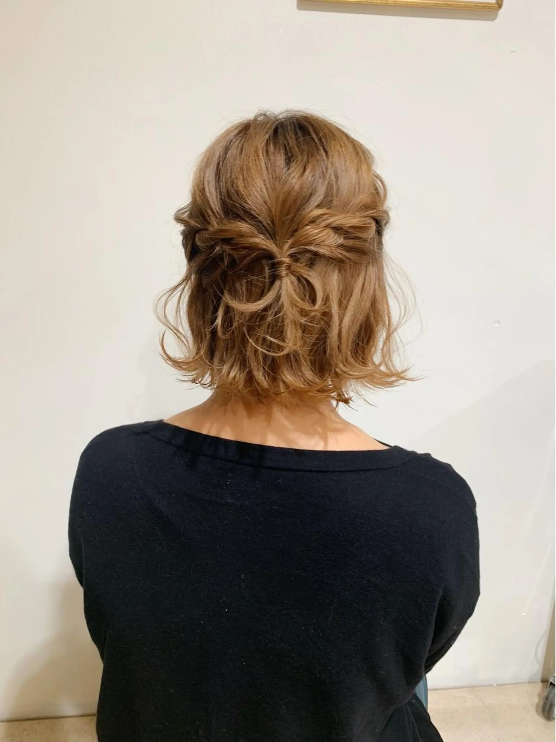 ミディアム カラー ヘアアレンジ ハーフアップ ボブ 岩田菜央 《武蔵小杉》のヘアスタイル