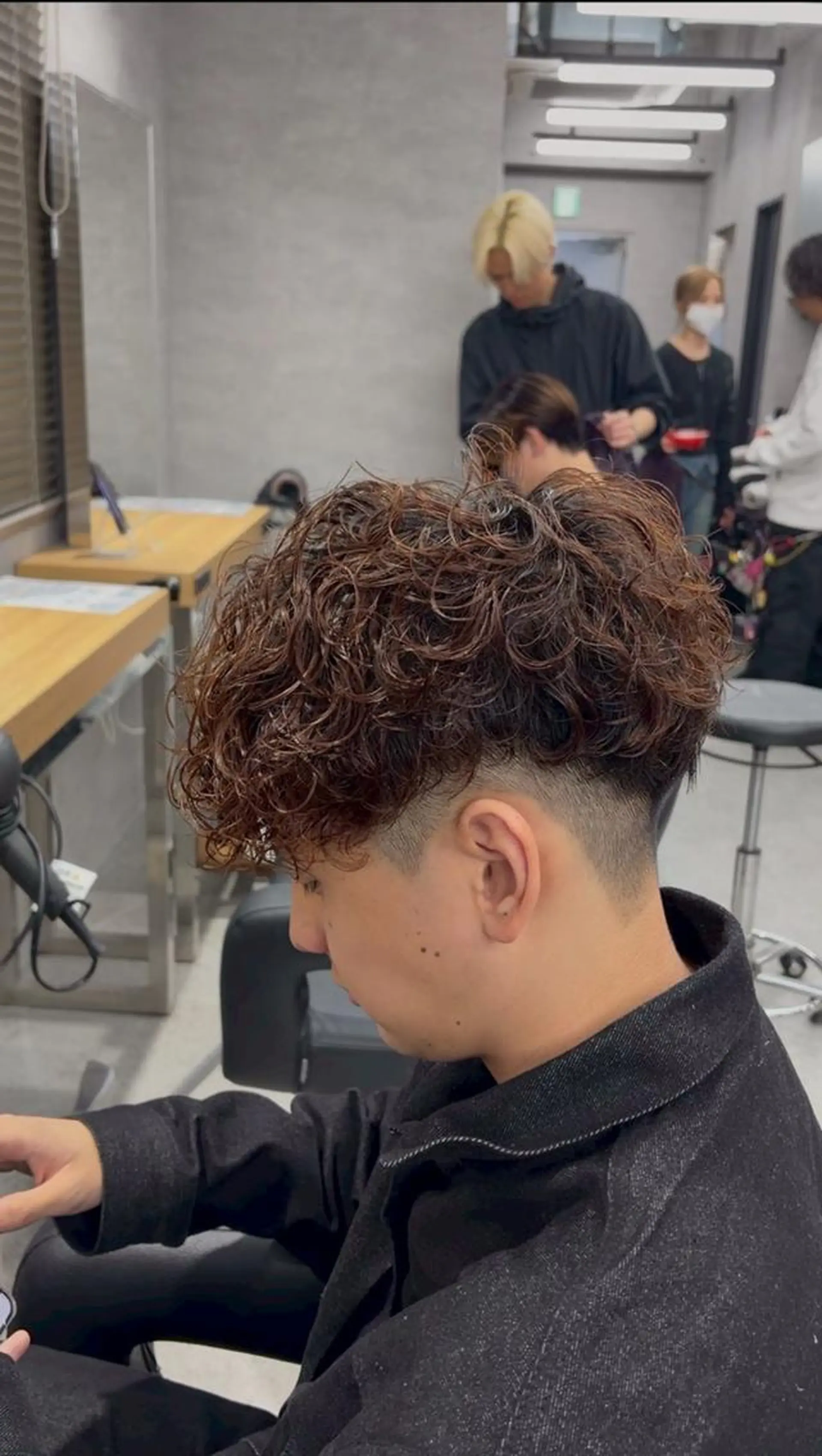 カラー *🔥メンズ専門🔥 BLUCKアカデミーのヘアスタイル