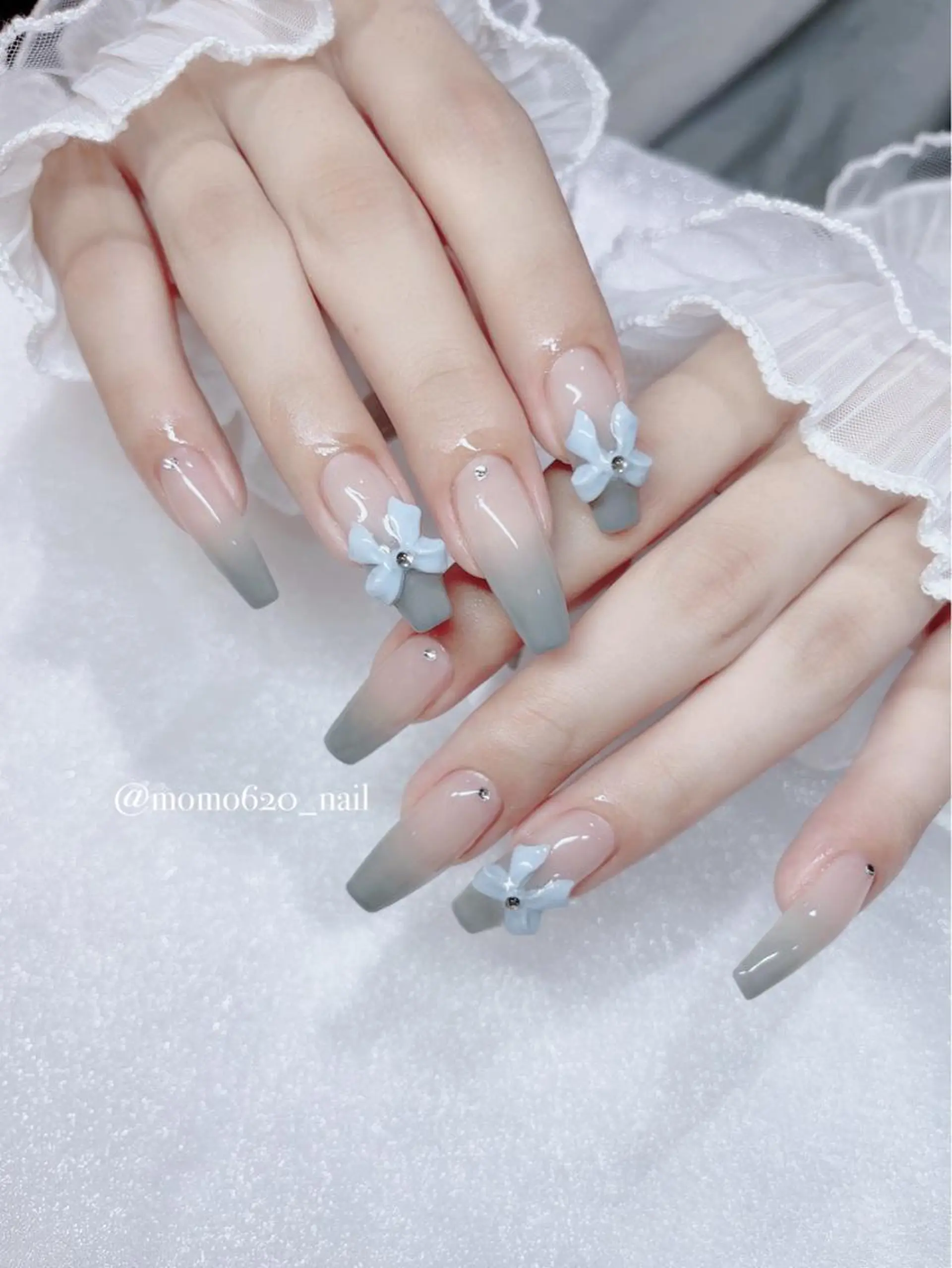 ネイル リボン シンプルネイル ハンドネイル momoka🤍 四ツ橋のネイルデザイン