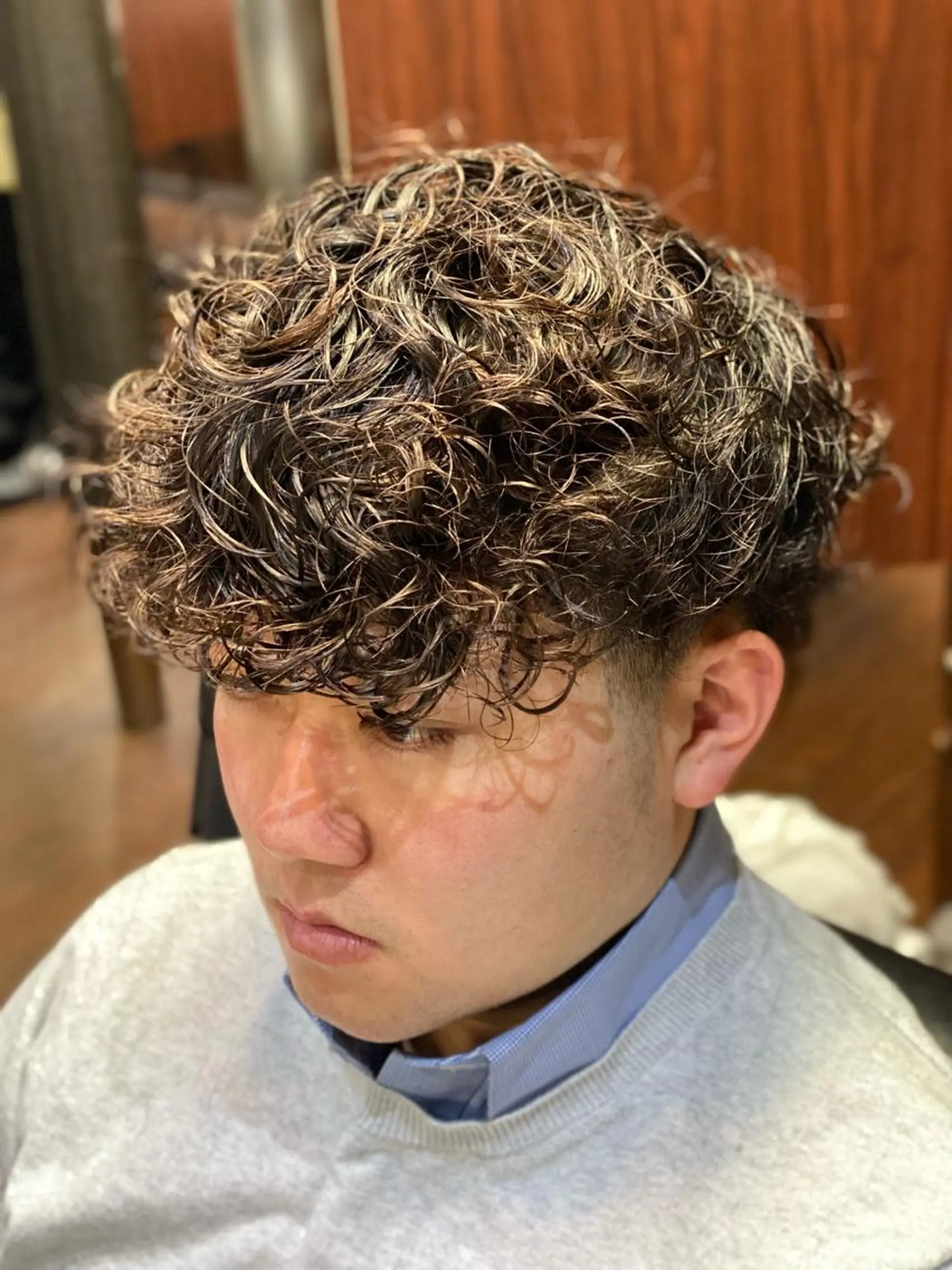 ショート パーマ メンズ 浅見 天翔のヘアスタイル