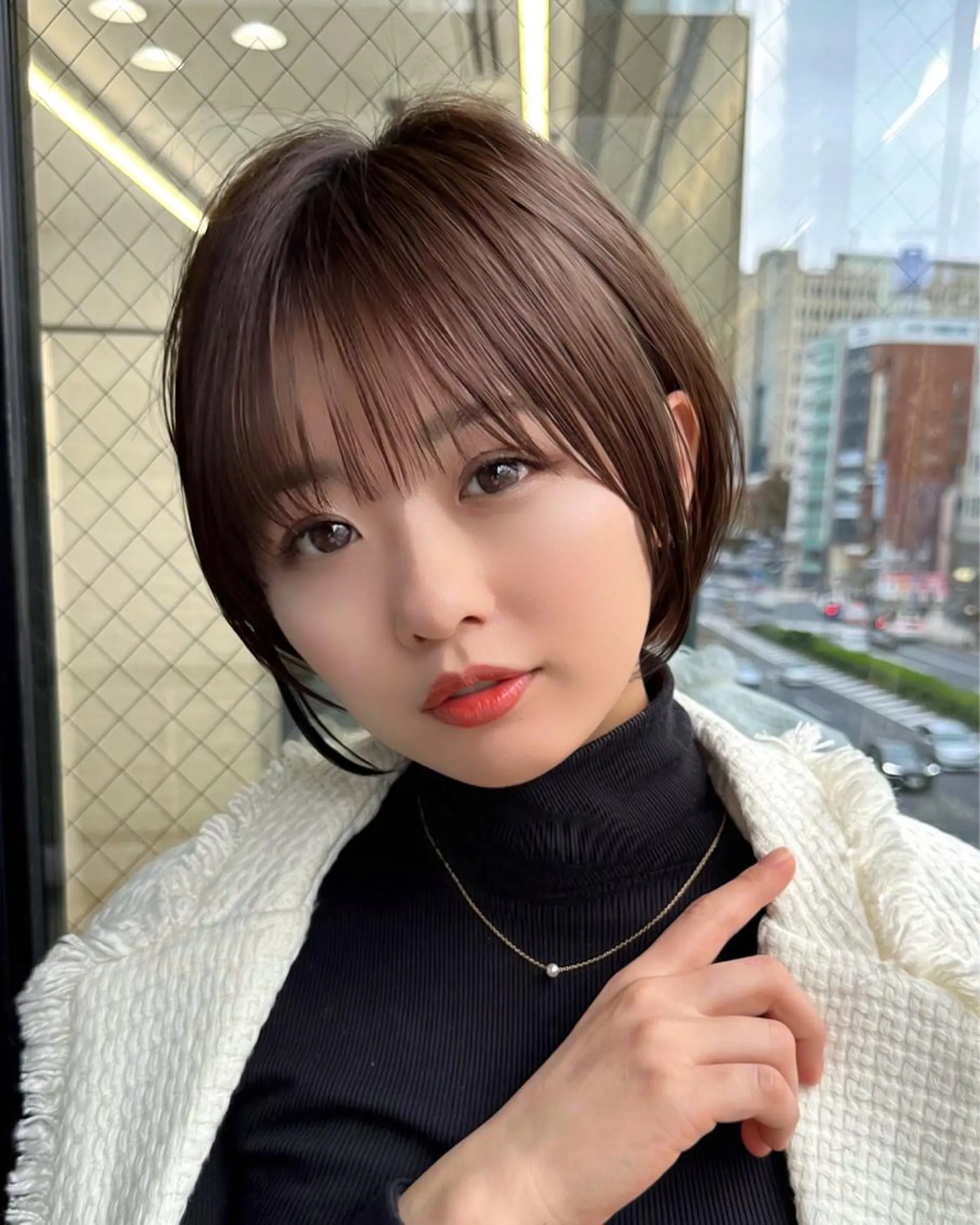 ショート ショートヘア くすみカラー、大場猛のヘアスタイル